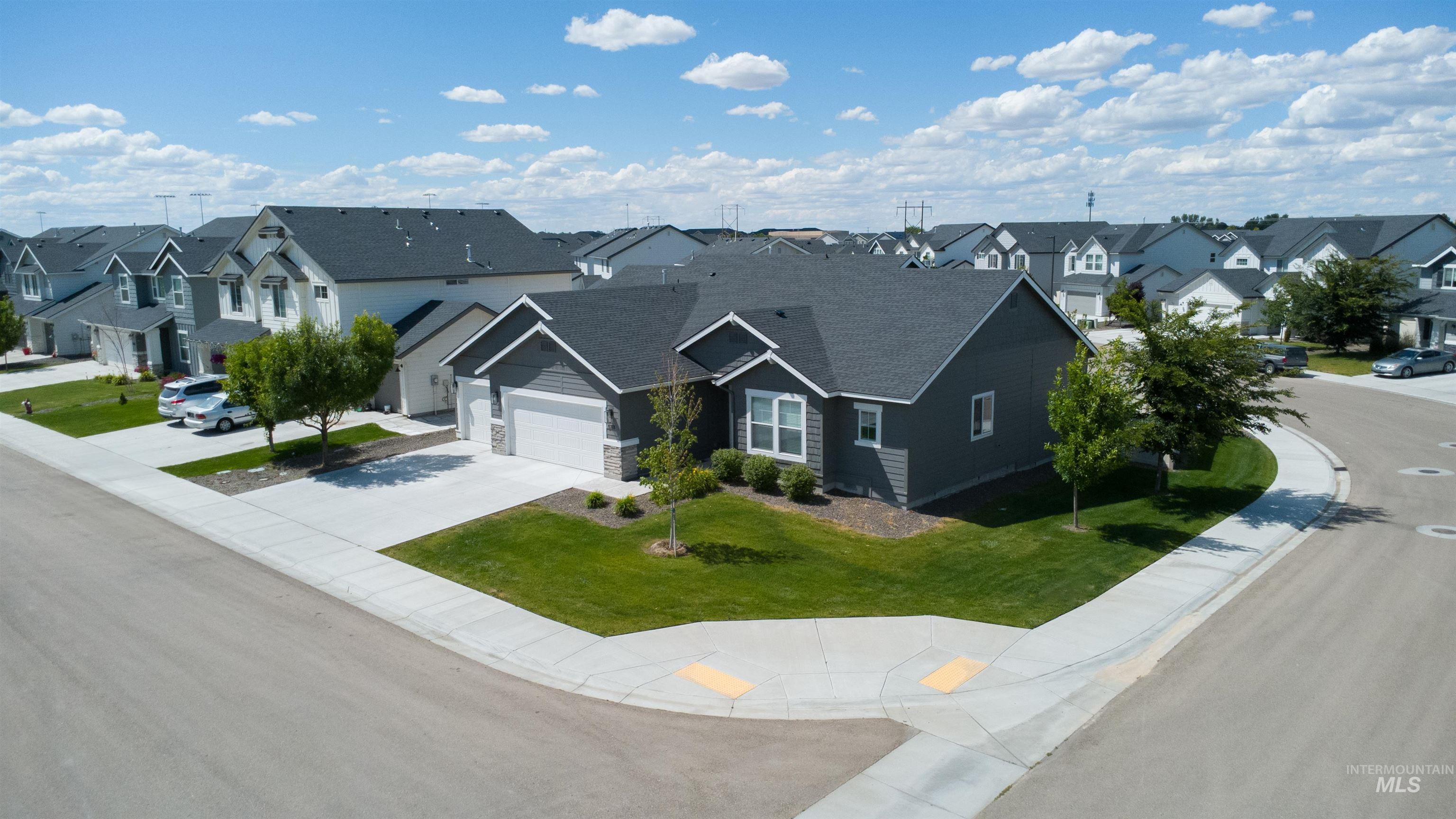 5111 Clearfield, Caldwell, Idaho 83605, 4 Bedrooms, 2 Bathrooms, Residential For Sale, Price $489,900, 98999712