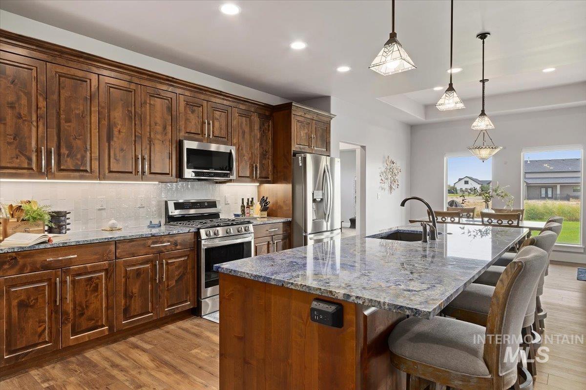 377 Skyline Dr, Rupert, Idaho 83350, 3 Bedrooms, 2.5 Bathrooms, Residential For Sale, Price $729,900, 98999714