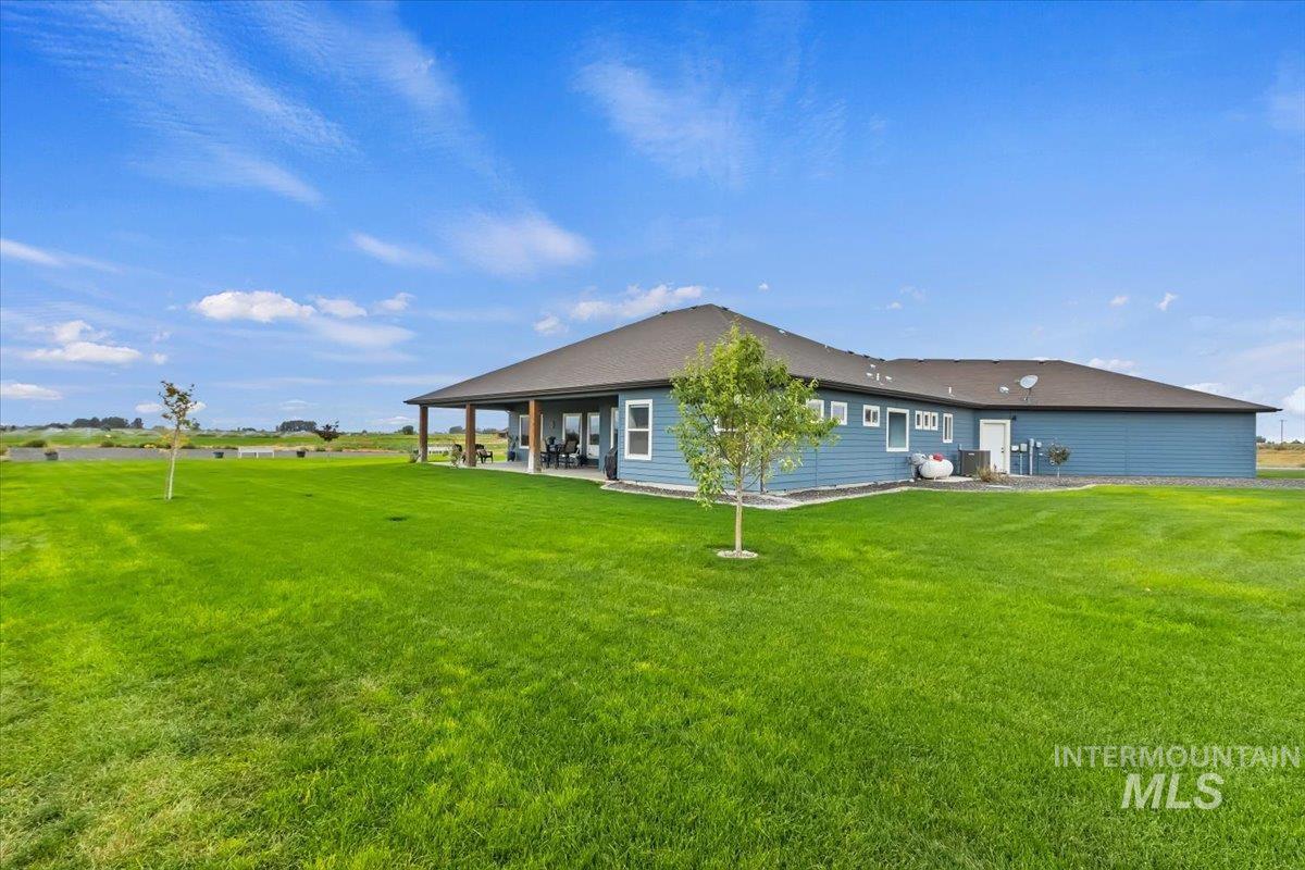 377 Skyline Dr, Rupert, Idaho 83350, 3 Bedrooms, 2.5 Bathrooms, Residential For Sale, Price $729,900, 98999714