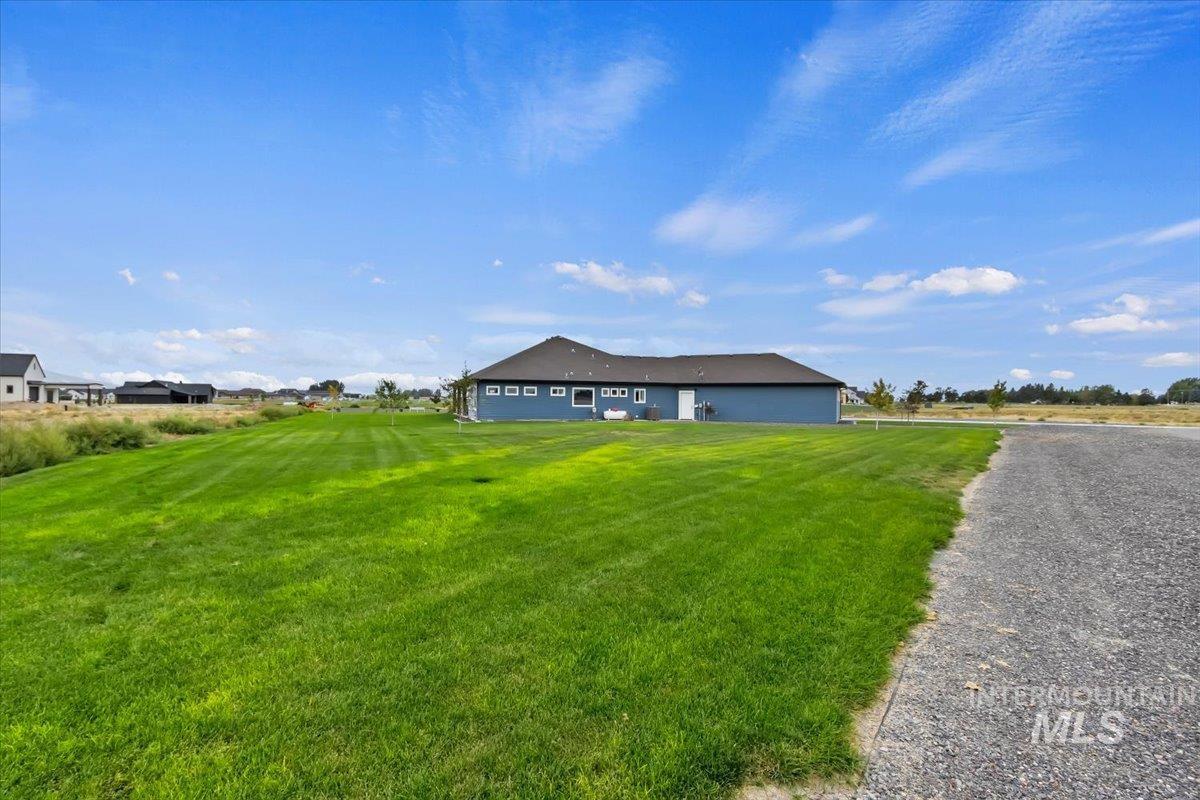 377 Skyline Dr, Rupert, Idaho 83350, 3 Bedrooms, 2.5 Bathrooms, Residential For Sale, Price $729,900, 98999714