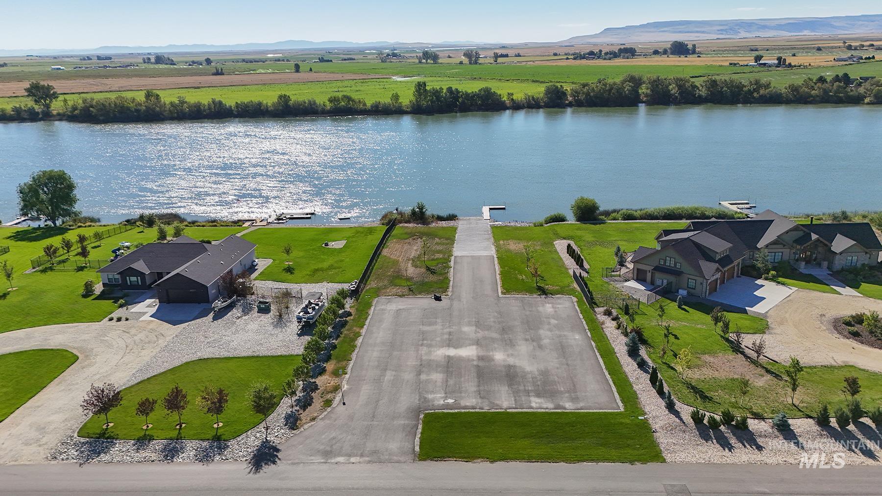 377 Skyline Dr, Rupert, Idaho 83350, 3 Bedrooms, 2.5 Bathrooms, Residential For Sale, Price $729,900, 98999714