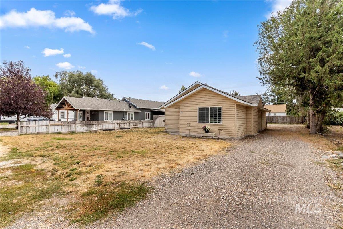 337 Lincoln St, Kimberly, Idaho 83301, 2 Bedrooms, 1 Bathroom, Residential For Sale, Price $249,900, 98999715