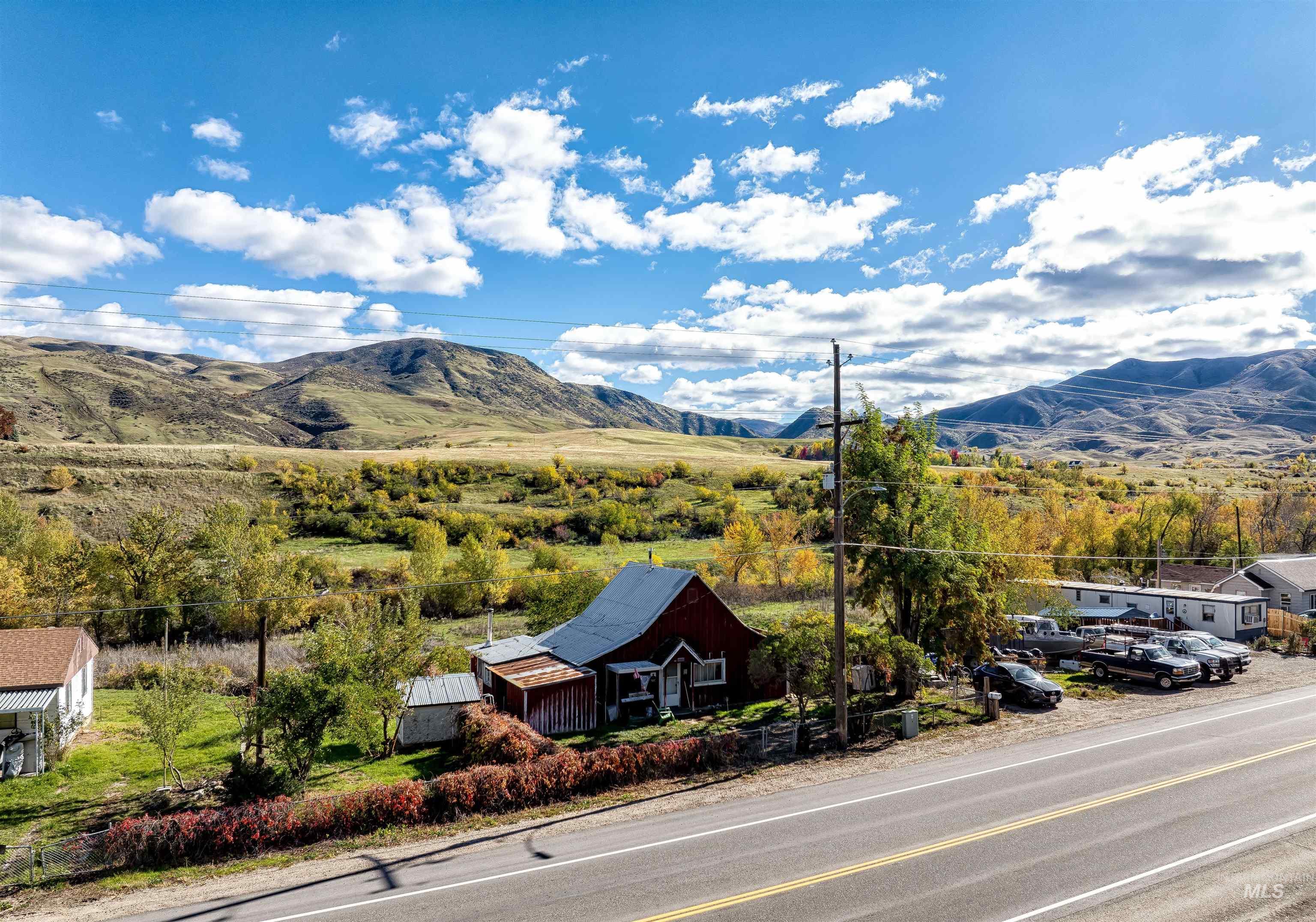 355 Highway 55, Horseshoe Bend, Idaho 83629, 2 Bedrooms, 1 Bathroom, Residential For Sale, Price $175,000, 98999717