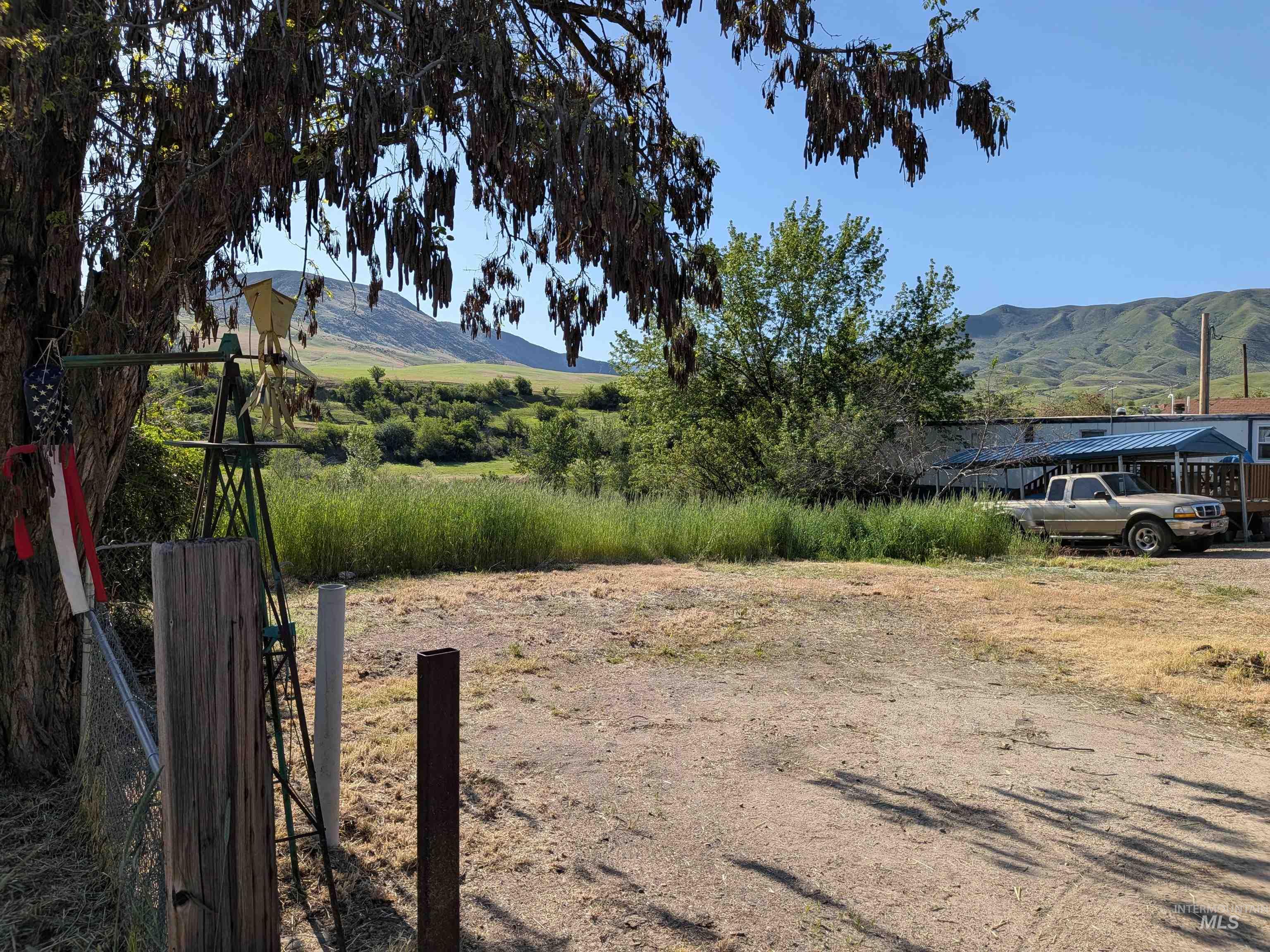 355 Highway 55, Horseshoe Bend, Idaho 83629, 2 Bedrooms, 1 Bathroom, Residential For Sale, Price $175,000, 98999717