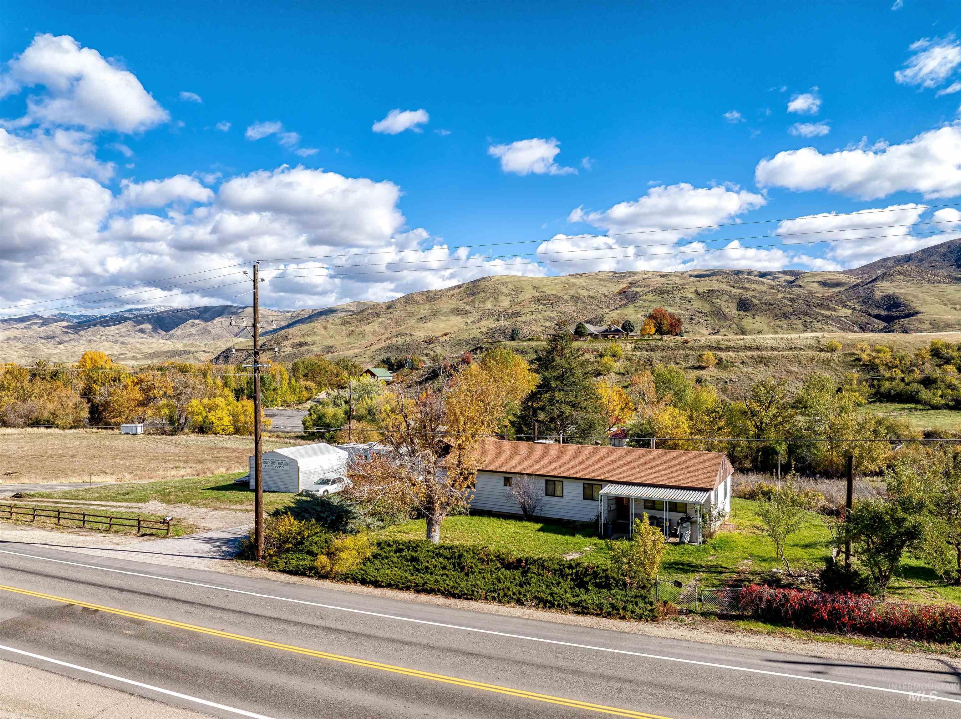 359 Highway 55, Horseshoe Bend, Idaho 83629, 3 Bedrooms, 2 Bathrooms, Residential For Sale, Price $224,900, 98999718