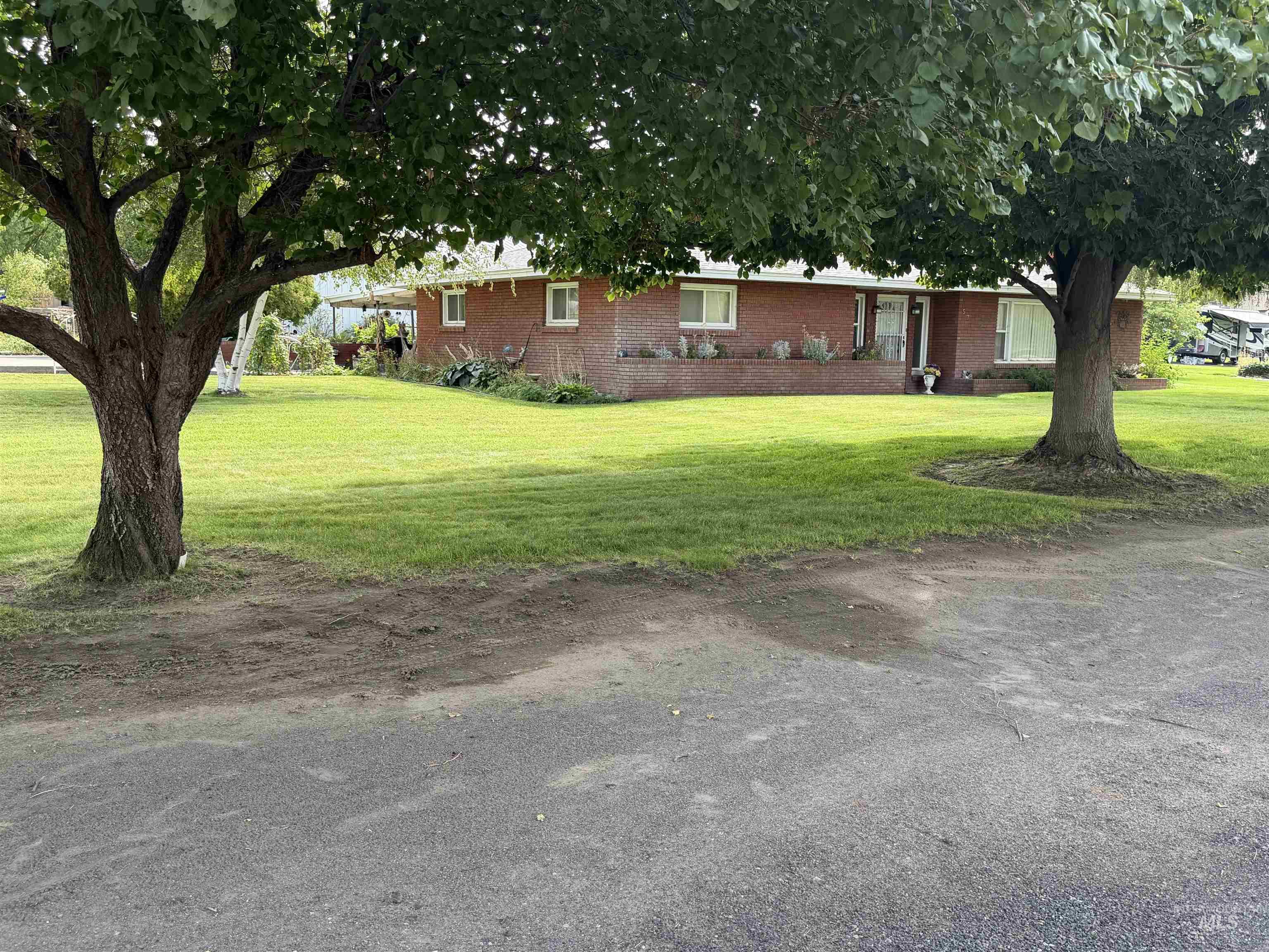 571 N 3rd. Ave., Hagerman, Idaho 83332, 3 Bedrooms, 2 Bathrooms, Residential For Sale, Price $435,000, 98999719