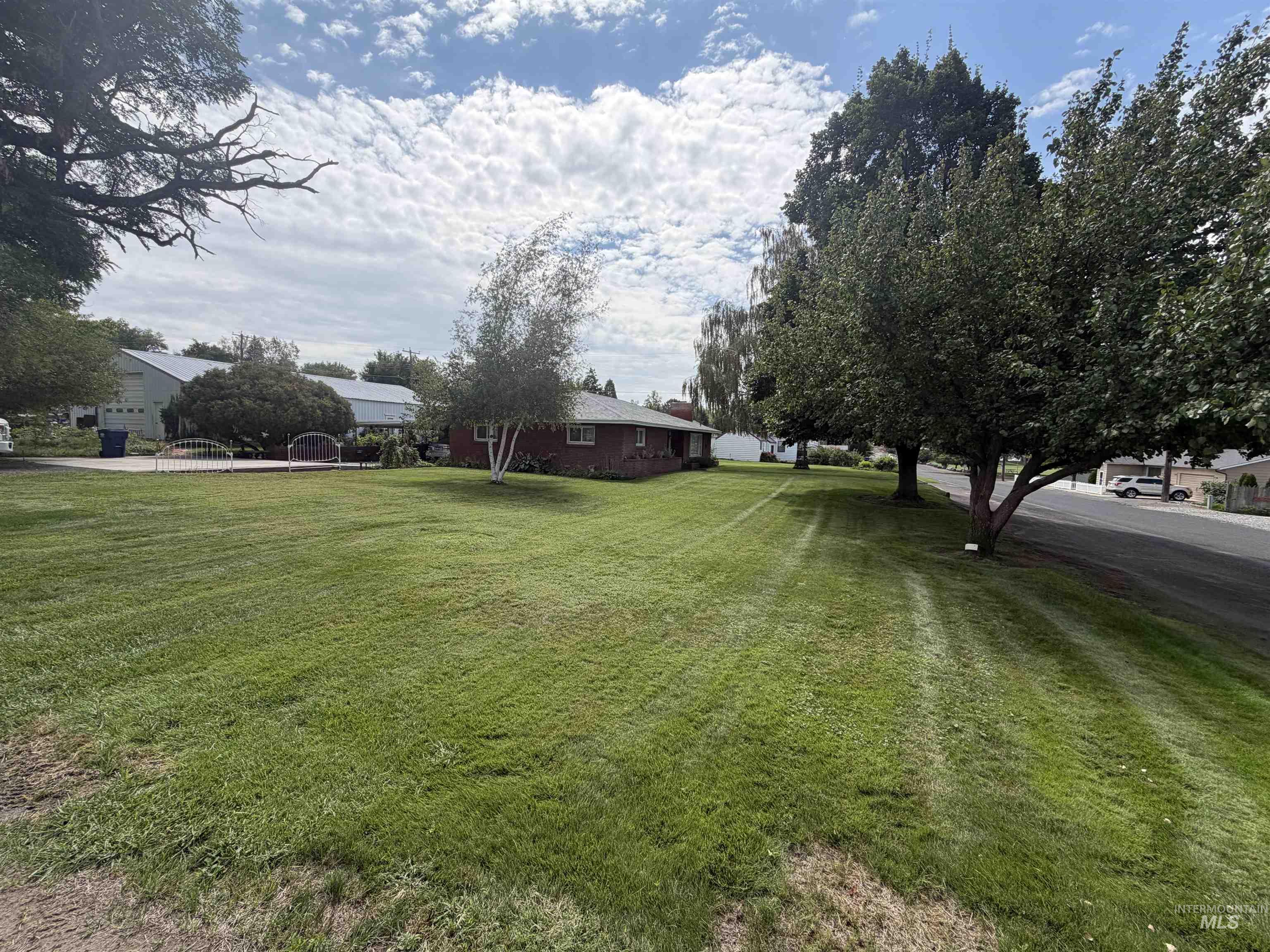 571 N 3rd. Ave., Hagerman, Idaho 83332, 3 Bedrooms, 2 Bathrooms, Residential For Sale, Price $435,000, 98999719