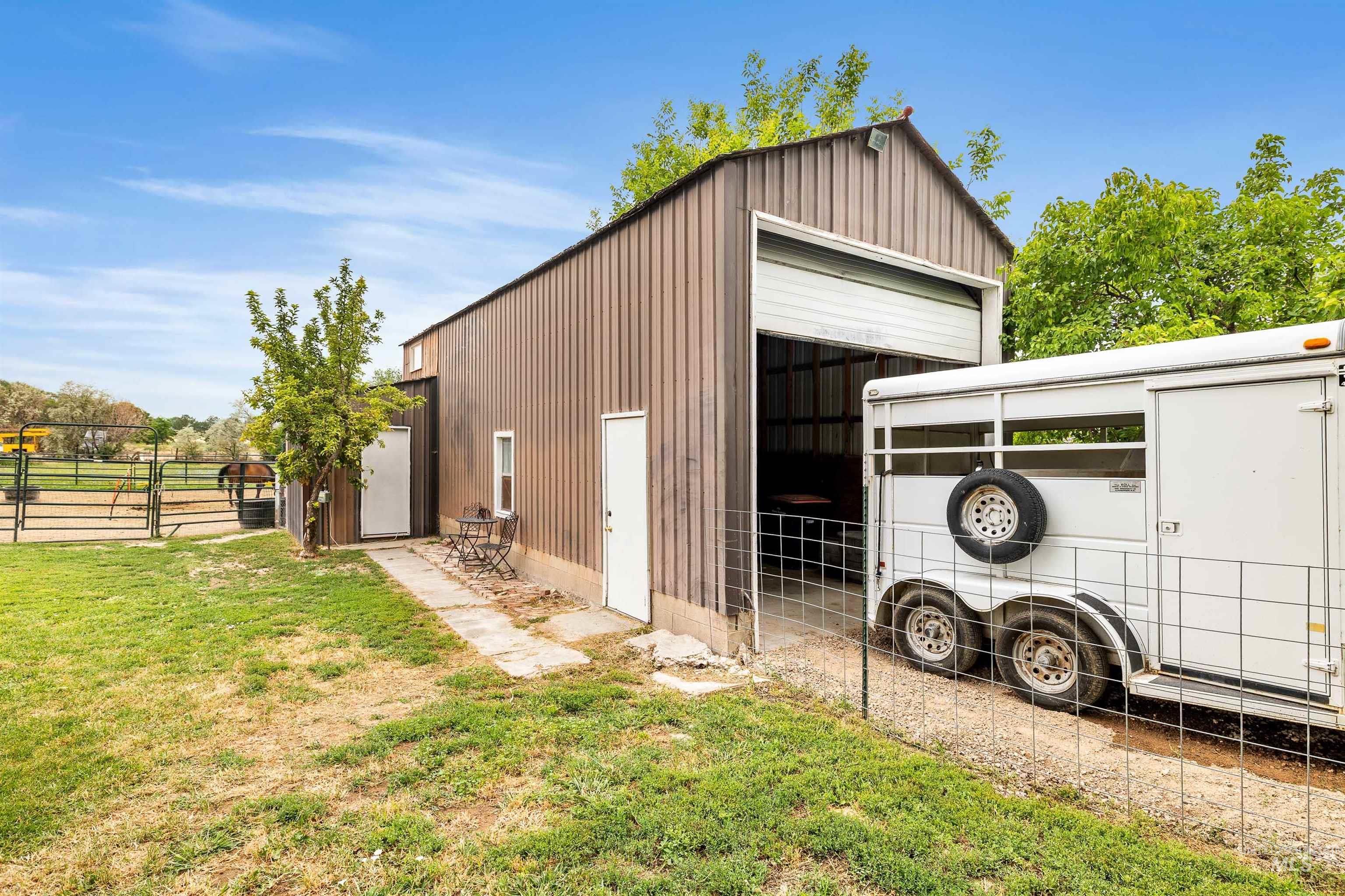 884 Washington St. S, Twin Falls, Idaho 83301, 3 Bedrooms, 8 Rooms, Business/Commercial For Sale, Price $399,000, 98999721