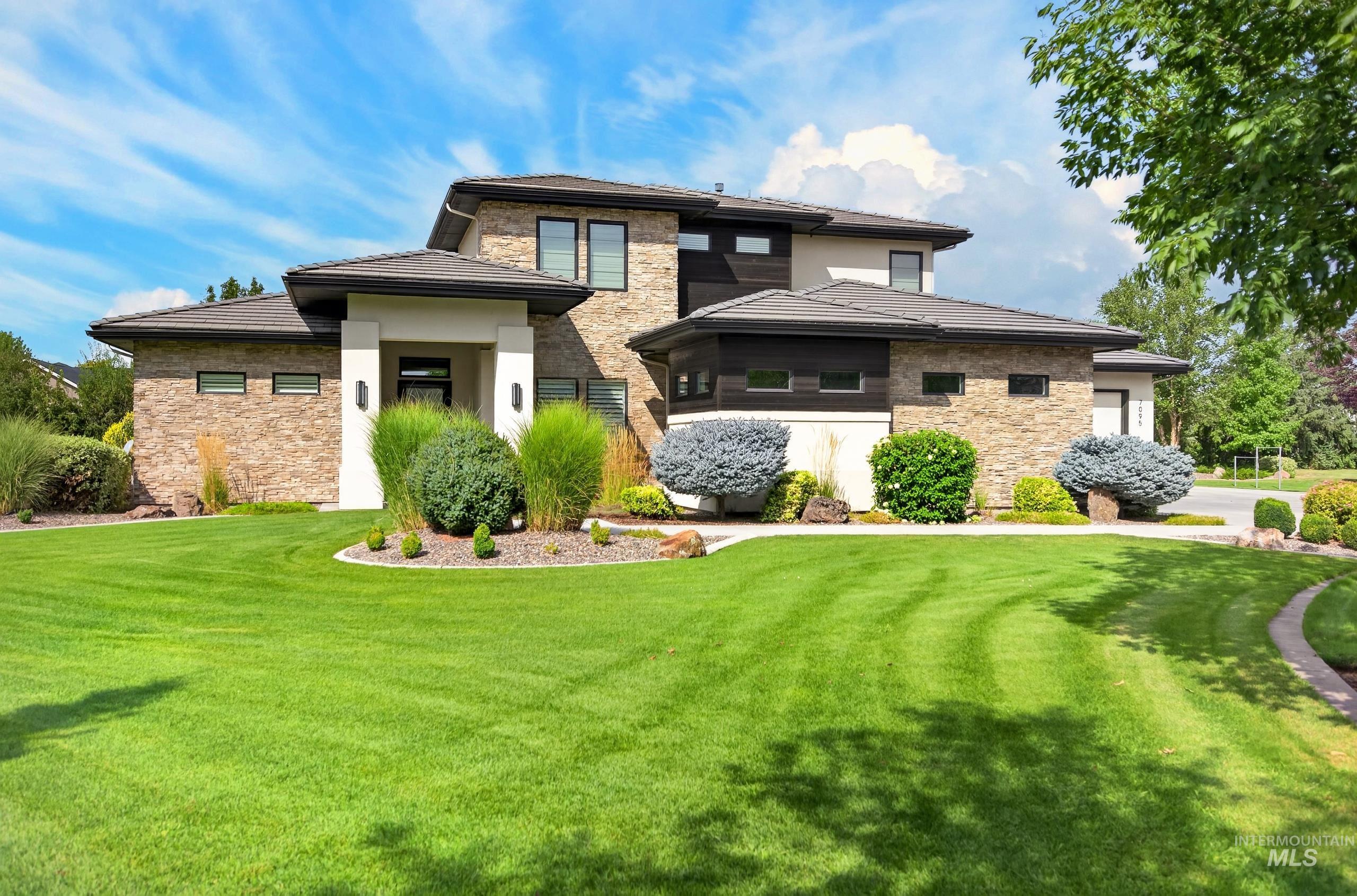 7095 N Tree Haven Pl, Meridian, Idaho 83646, 4 Bedrooms, 4.5 Bathrooms, Residential For Sale, Price $1,799,999,MLS 98999723