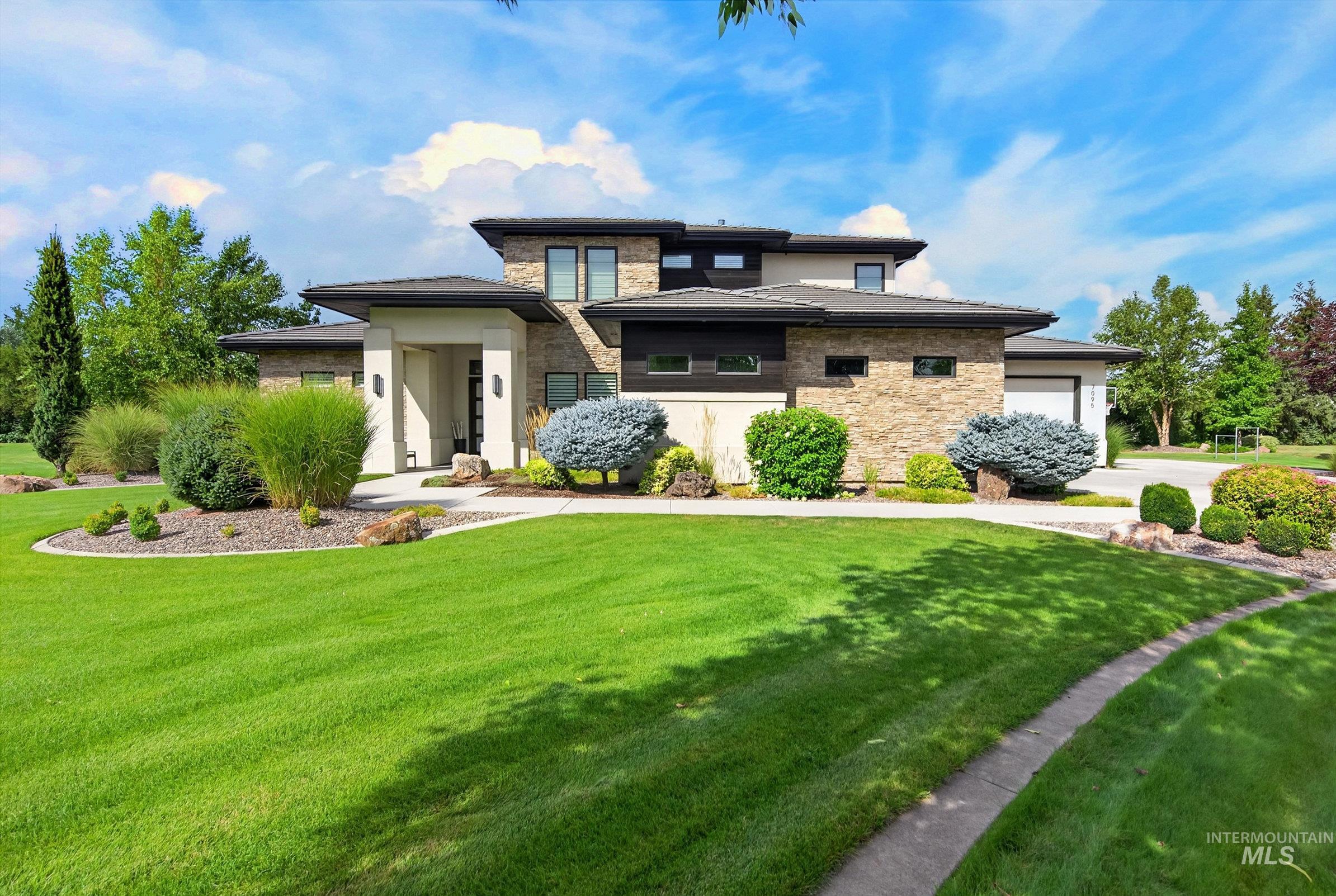 7095 N Tree Haven Pl, Meridian, Idaho 83646, 4 Bedrooms, 4.5 Bathrooms, Residential For Sale, Price $1,799,999,MLS 98999723