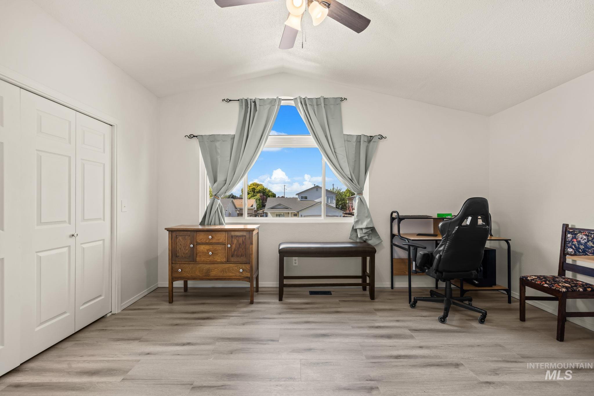 4805 Blue Grass Avenue, Caldwell, Idaho 83607, 4 Bedrooms, 2 Bathrooms, Residential For Sale, Price $369,000,MLS 98999725
