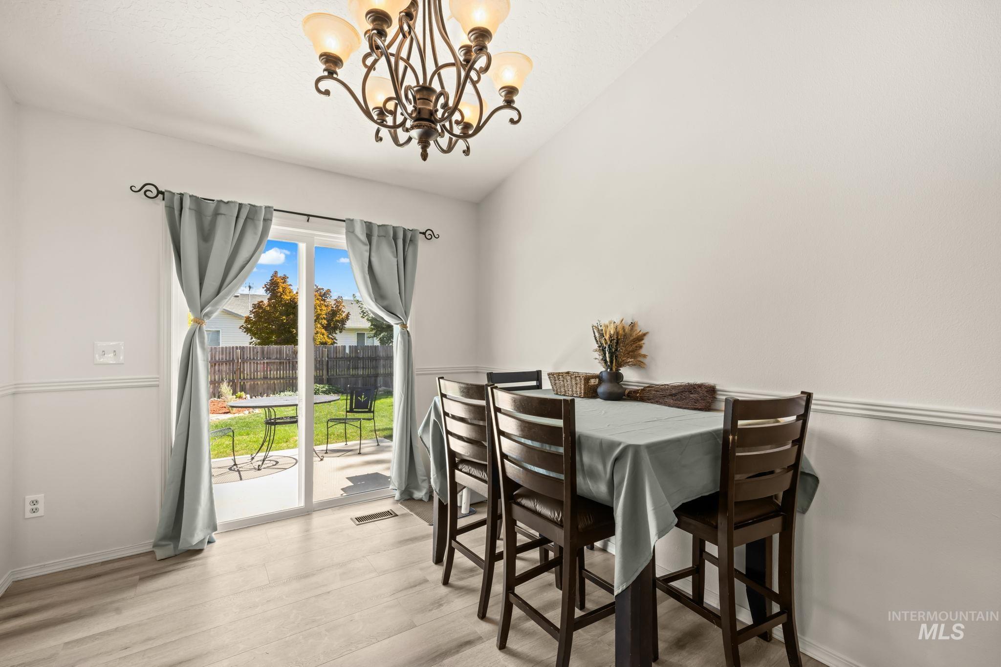 4805 Blue Grass Avenue, Caldwell, Idaho 83607, 4 Bedrooms, 2 Bathrooms, Residential For Sale, Price $369,000,MLS 98999725