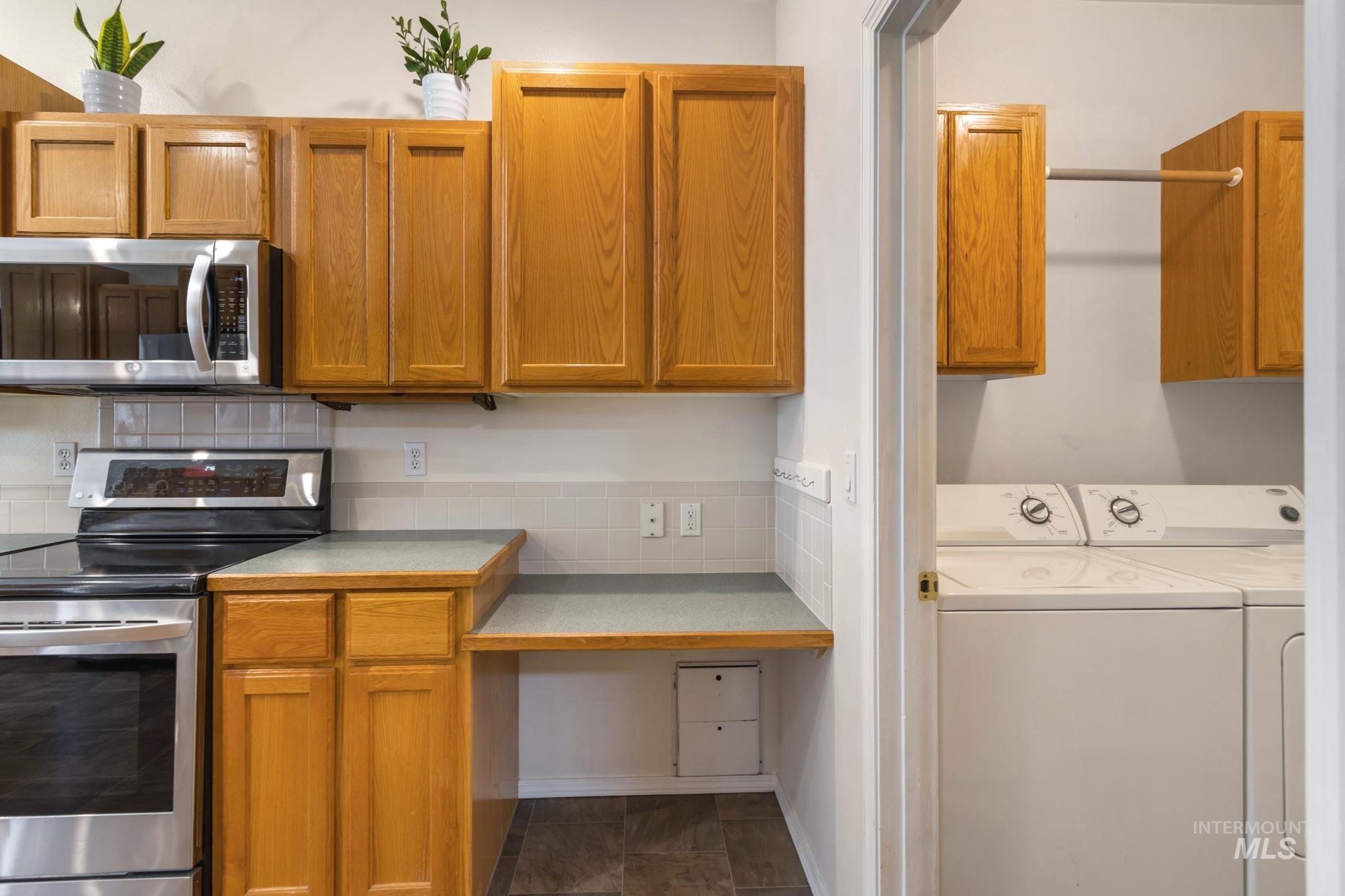 2007 W Blossom Ave, Nampa, Idaho 83651, 3 Bedrooms, 2 Bathrooms, Residential For Sale, Price $419,900,MLS 98999727