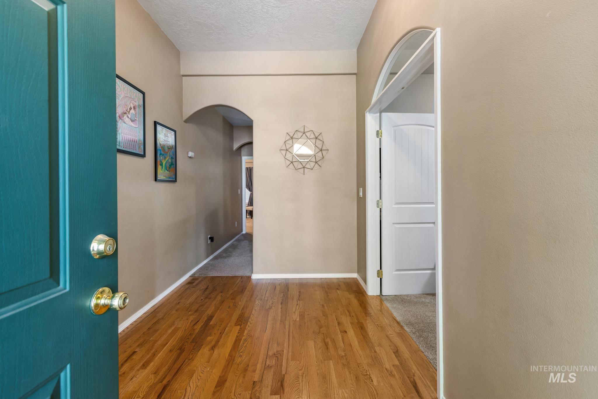 2007 W Blossom Ave, Nampa, Idaho 83651, 3 Bedrooms, 2 Bathrooms, Residential For Sale, Price $419,900,MLS 98999727
