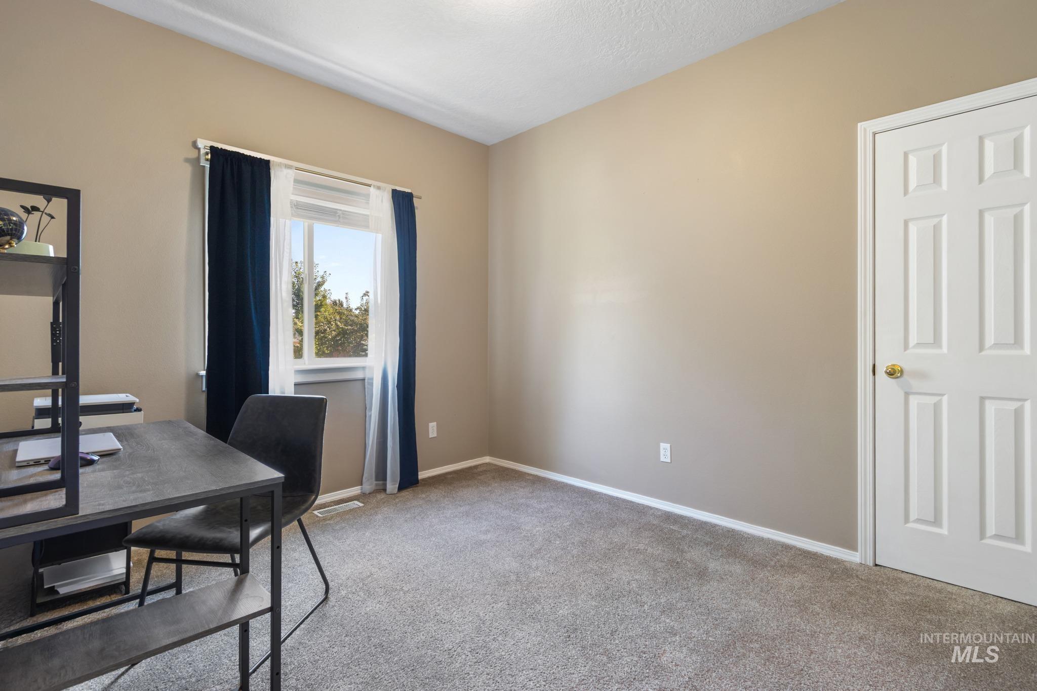 2007 W Blossom Ave, Nampa, Idaho 83651, 3 Bedrooms, 2 Bathrooms, Residential For Sale, Price $419,900,MLS 98999727