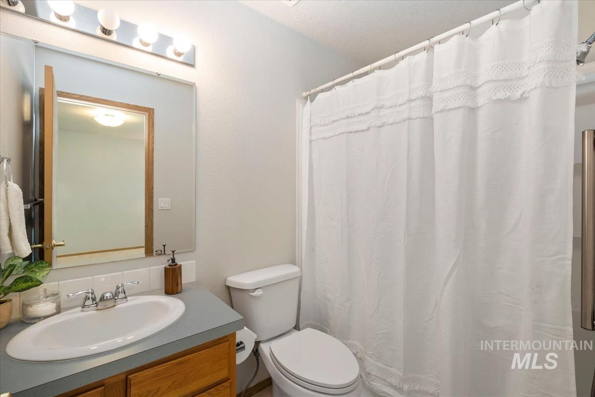 1805 S 26th St, Nampa, Idaho 83686, 3 Bedrooms, 2 Bathrooms, Residential For Sale, Price $345,000,MLS 98999728