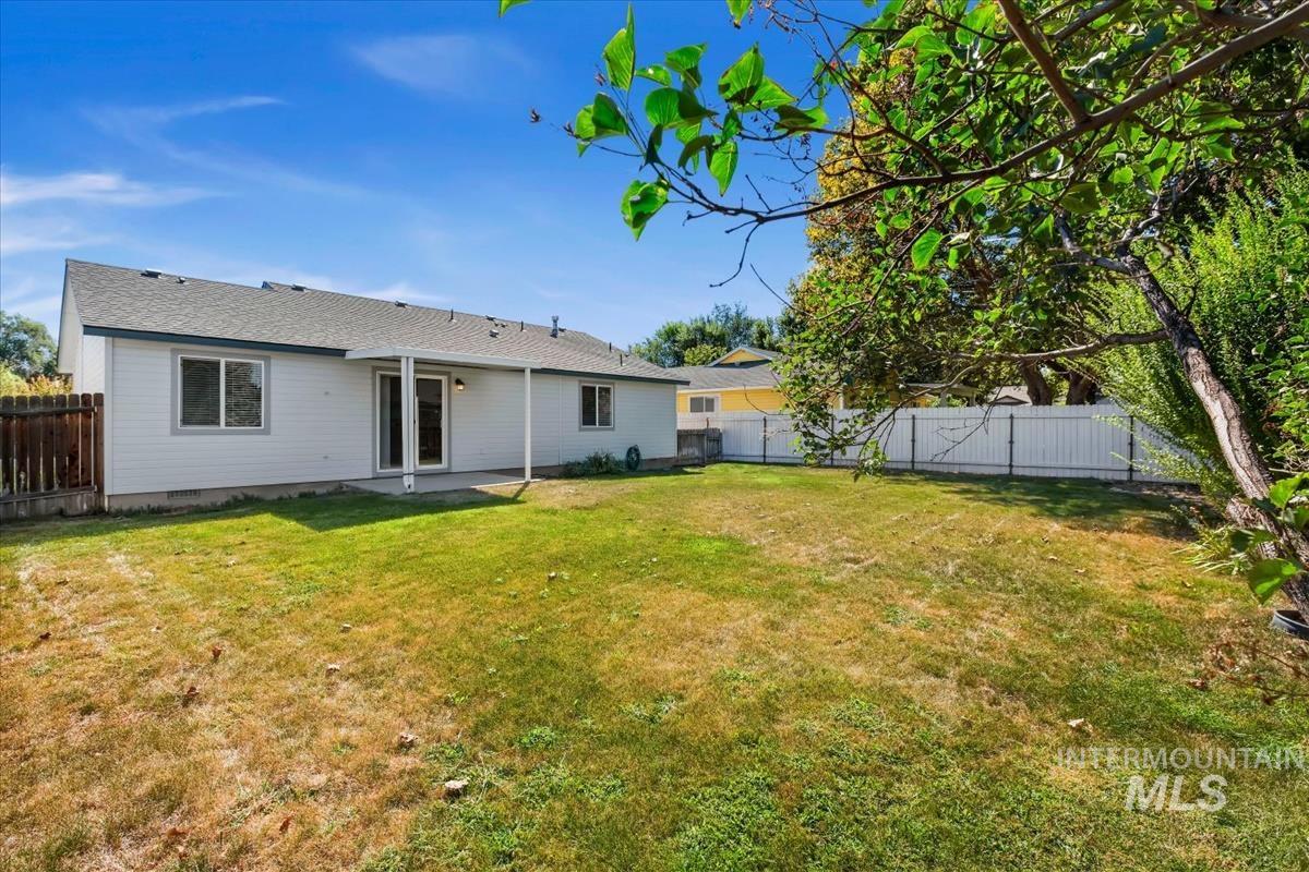 1805 S 26th St, Nampa, Idaho 83686, 3 Bedrooms, 2 Bathrooms, Residential For Sale, Price $345,000,MLS 98999728