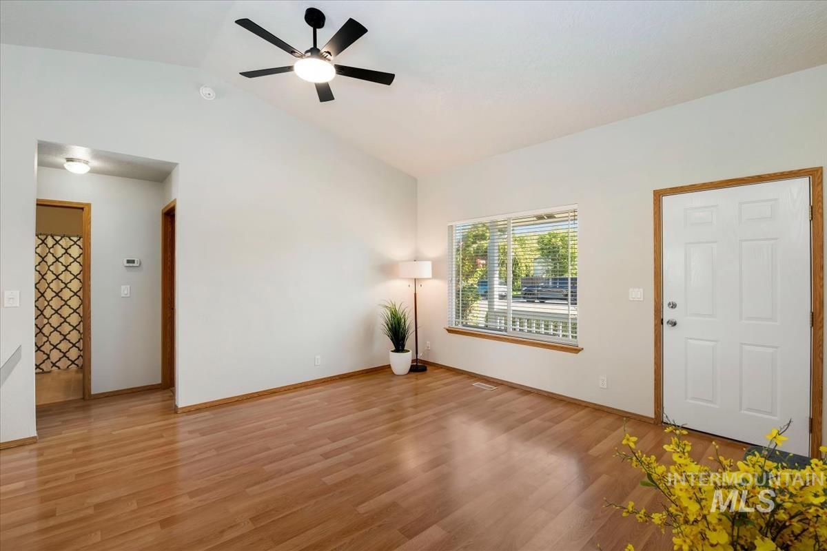 1805 S 26th St, Nampa, Idaho 83686, 3 Bedrooms, 2 Bathrooms, Residential For Sale, Price $345,000,MLS 98999728