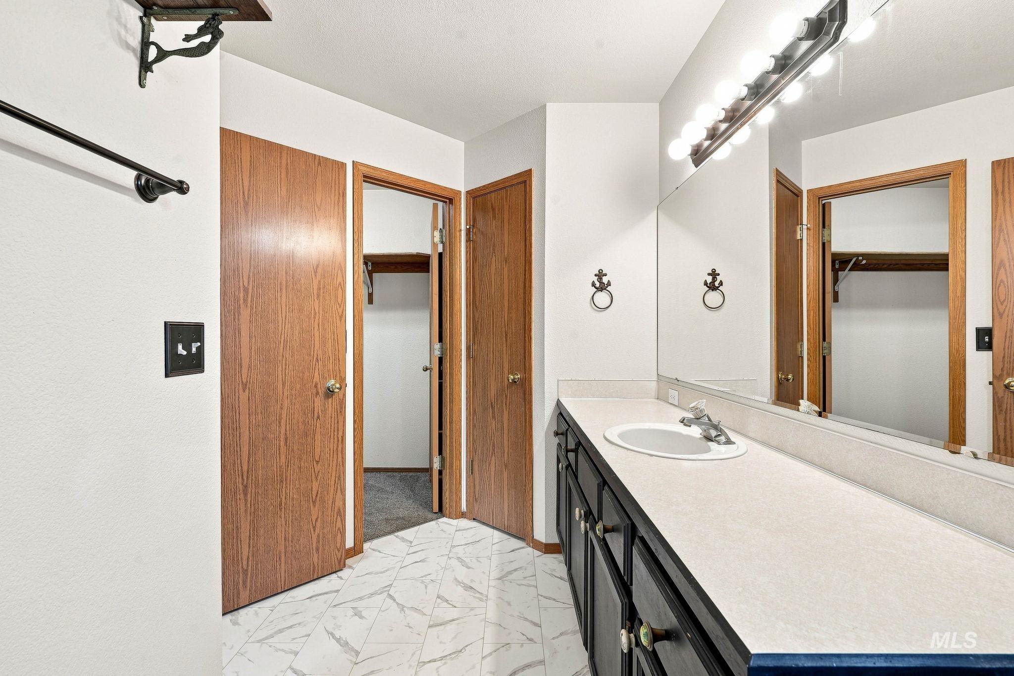 617 N Terrapin Ave, Kuna, Idaho 83634, 3 Bedrooms, 2 Bathrooms, Residential For Sale, Price $340,000,MLS 98999729