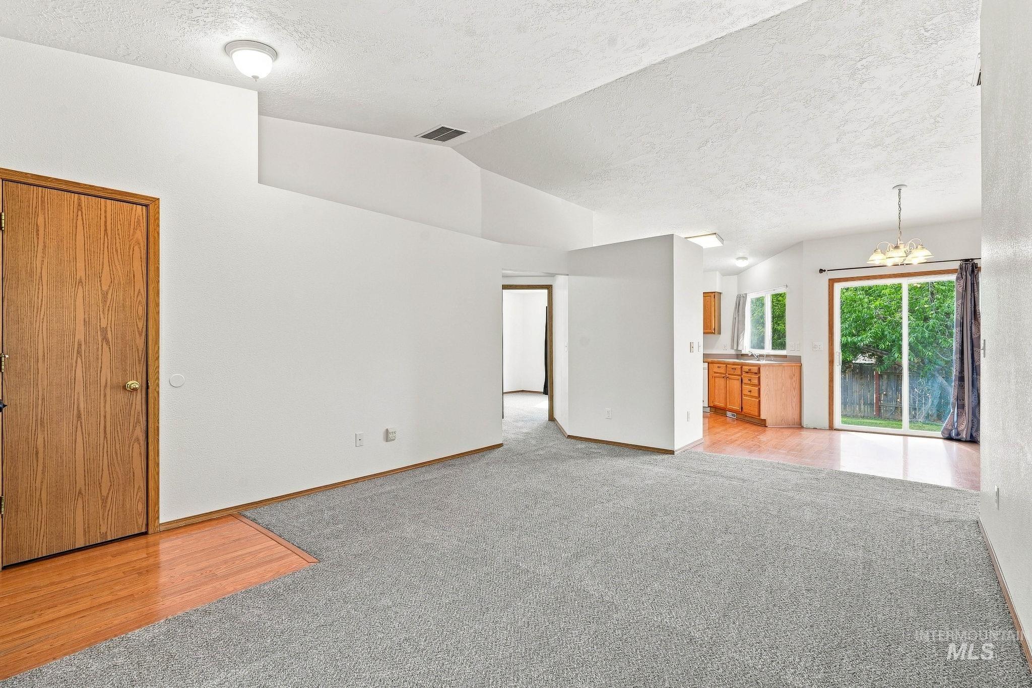 617 N Terrapin Ave, Kuna, Idaho 83634, 3 Bedrooms, 2 Bathrooms, Residential For Sale, Price $340,000,MLS 98999729