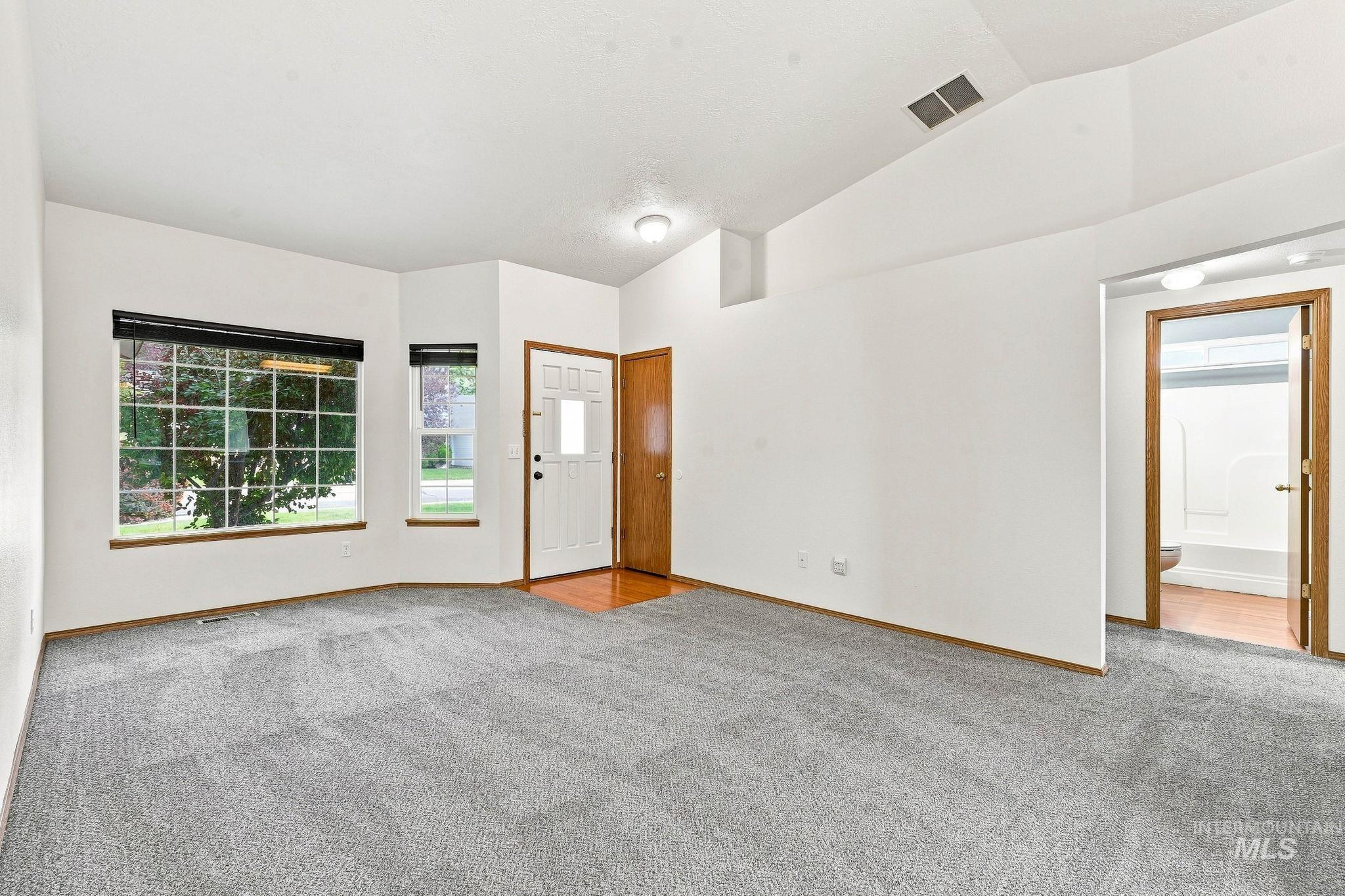617 N Terrapin Ave, Kuna, Idaho 83634, 3 Bedrooms, 2 Bathrooms, Residential For Sale, Price $340,000,MLS 98999729