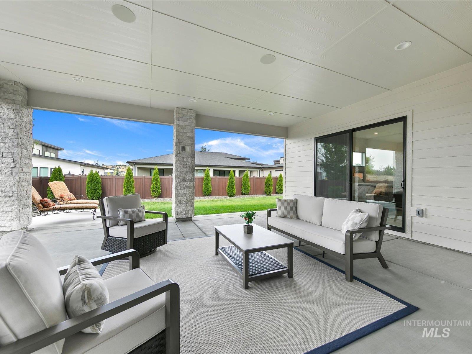 9922 W Gladiola Ct, Star, Idaho 83669, 4 Bedrooms, 3 Bathrooms, Residential For Sale, Price $1,049,800,MLS 98999730