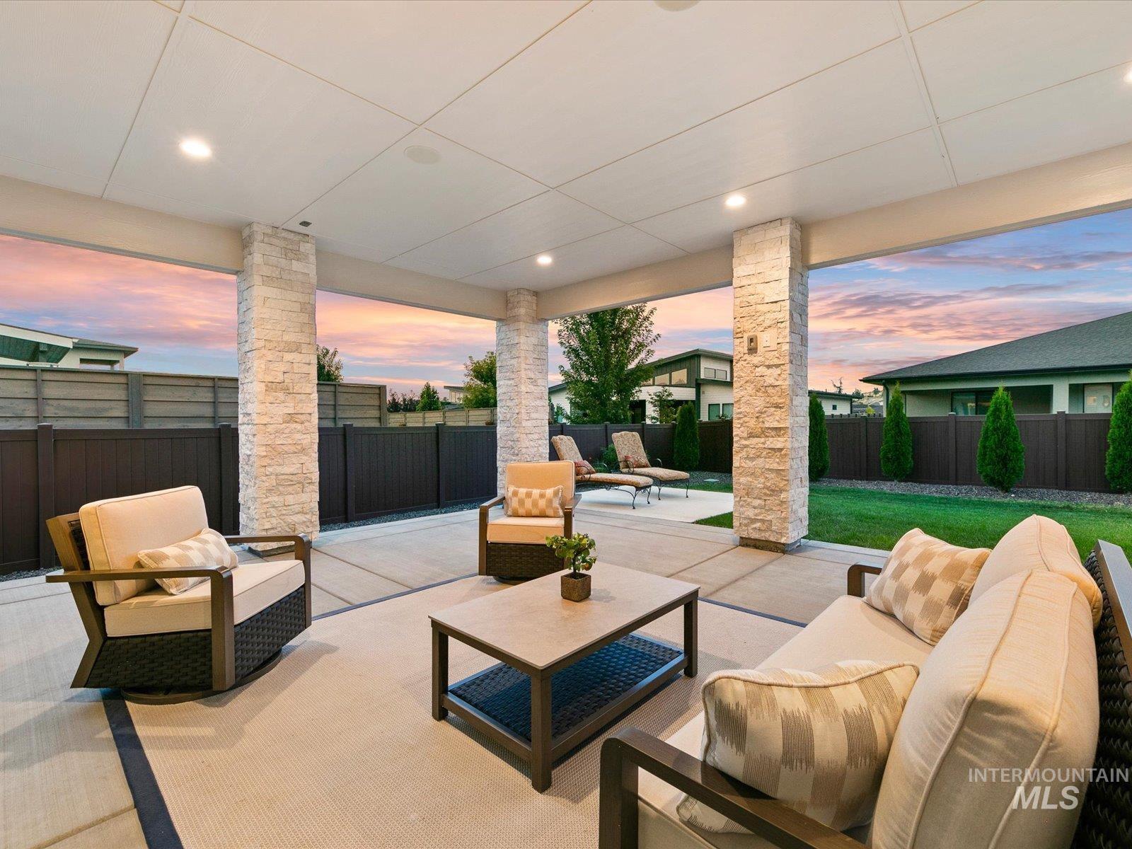 9922 W Gladiola Ct, Star, Idaho 83669, 4 Bedrooms, 3 Bathrooms, Residential For Sale, Price $1,049,800,MLS 98999730