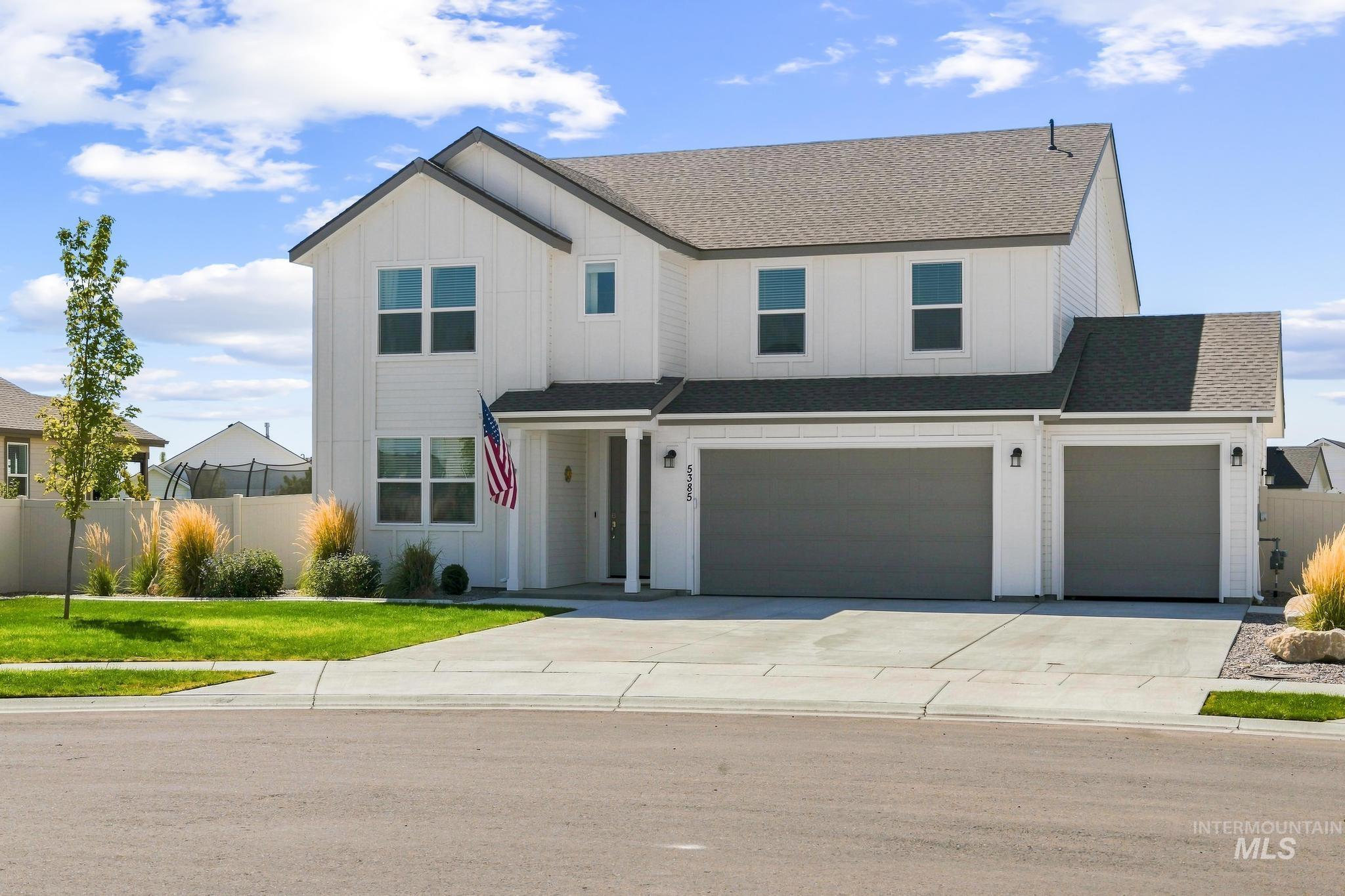 5385 E Terrace Falls Ct, Nampa, Idaho 83686, 4 Bedrooms, 3 Bathrooms, Residential For Sale, Price $599,000,MLS 98999731