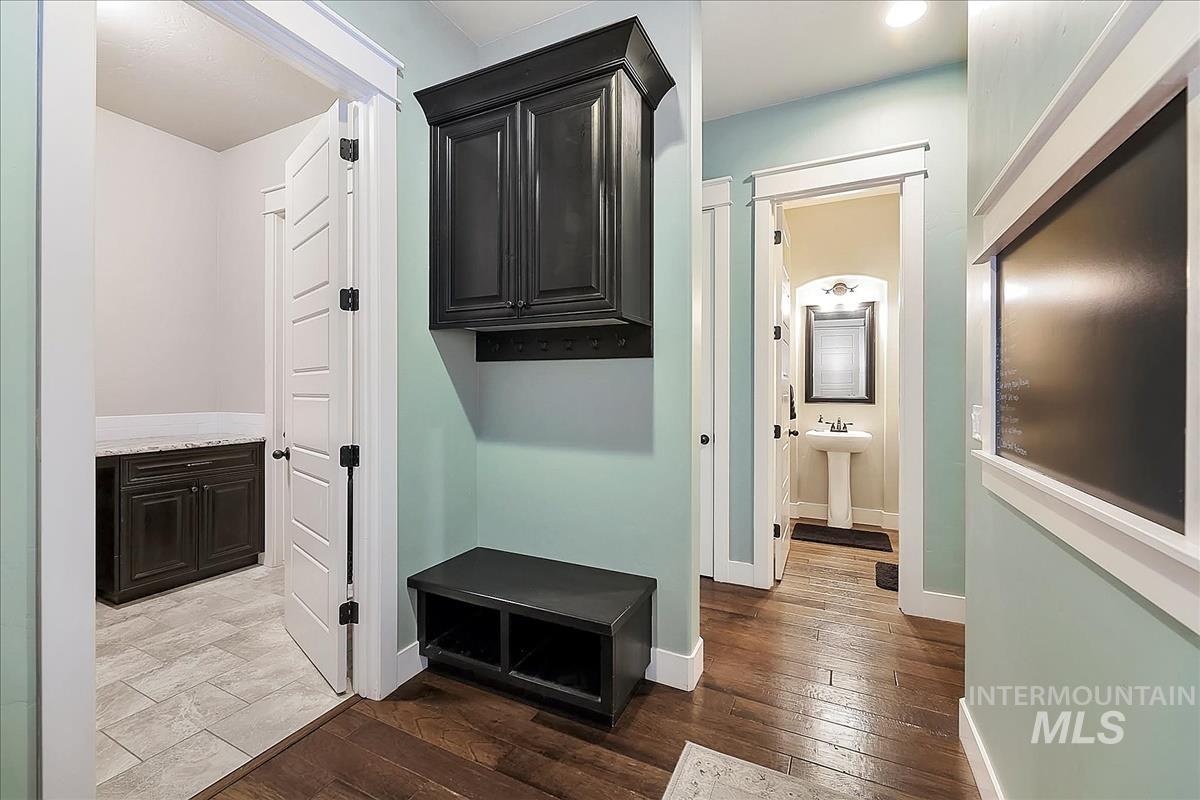 2916 W Tubac Dr, Meridian, Idaho 83646, 4 Bedrooms, 2.5 Bathrooms, Residential For Sale, Price $770,000, 98999735