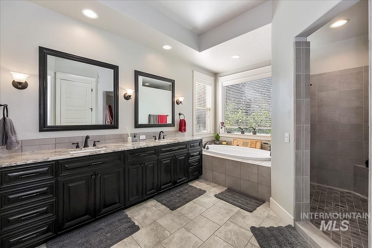2916 W Tubac Dr, Meridian, Idaho 83646, 4 Bedrooms, 2.5 Bathrooms, Residential For Sale, Price $770,000, 98999735