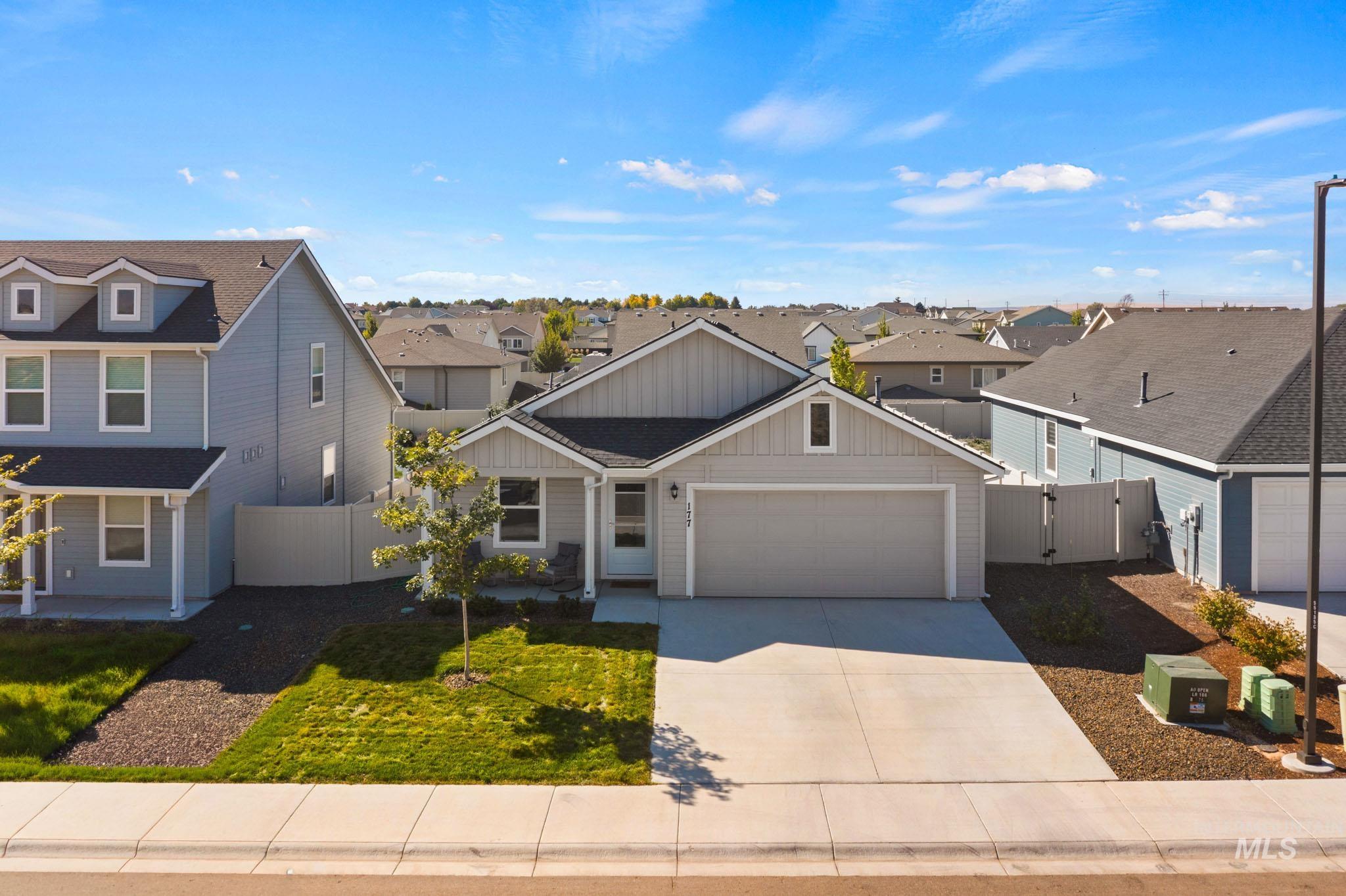 177 E Liberator Ct, Meridian, Idaho 83642, 4 Bedrooms, 2 Bathrooms, Residential For Sale, Price $475,000,MLS 98999736