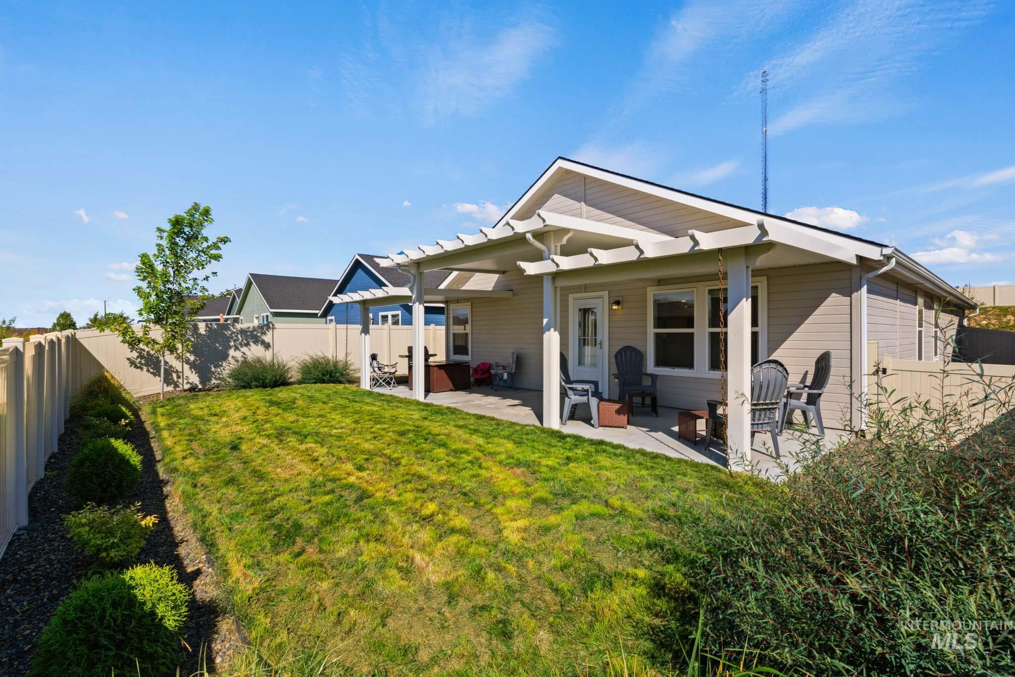 177 E Liberator Ct, Meridian, Idaho 83642, 4 Bedrooms, 2 Bathrooms, Residential For Sale, Price $475,000,MLS 98999736