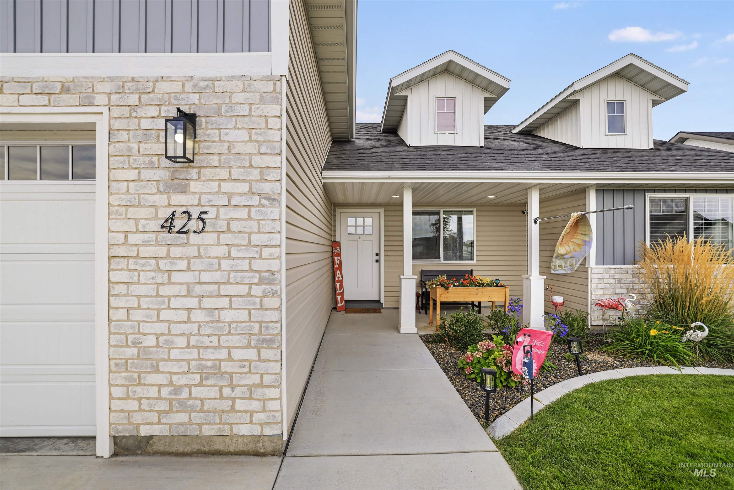 425 Lyndon St. N., Jerome, Idaho 83338, 4 Bedrooms, 3 Bathrooms, Residential For Sale, Price $469,900,MLS 98999739