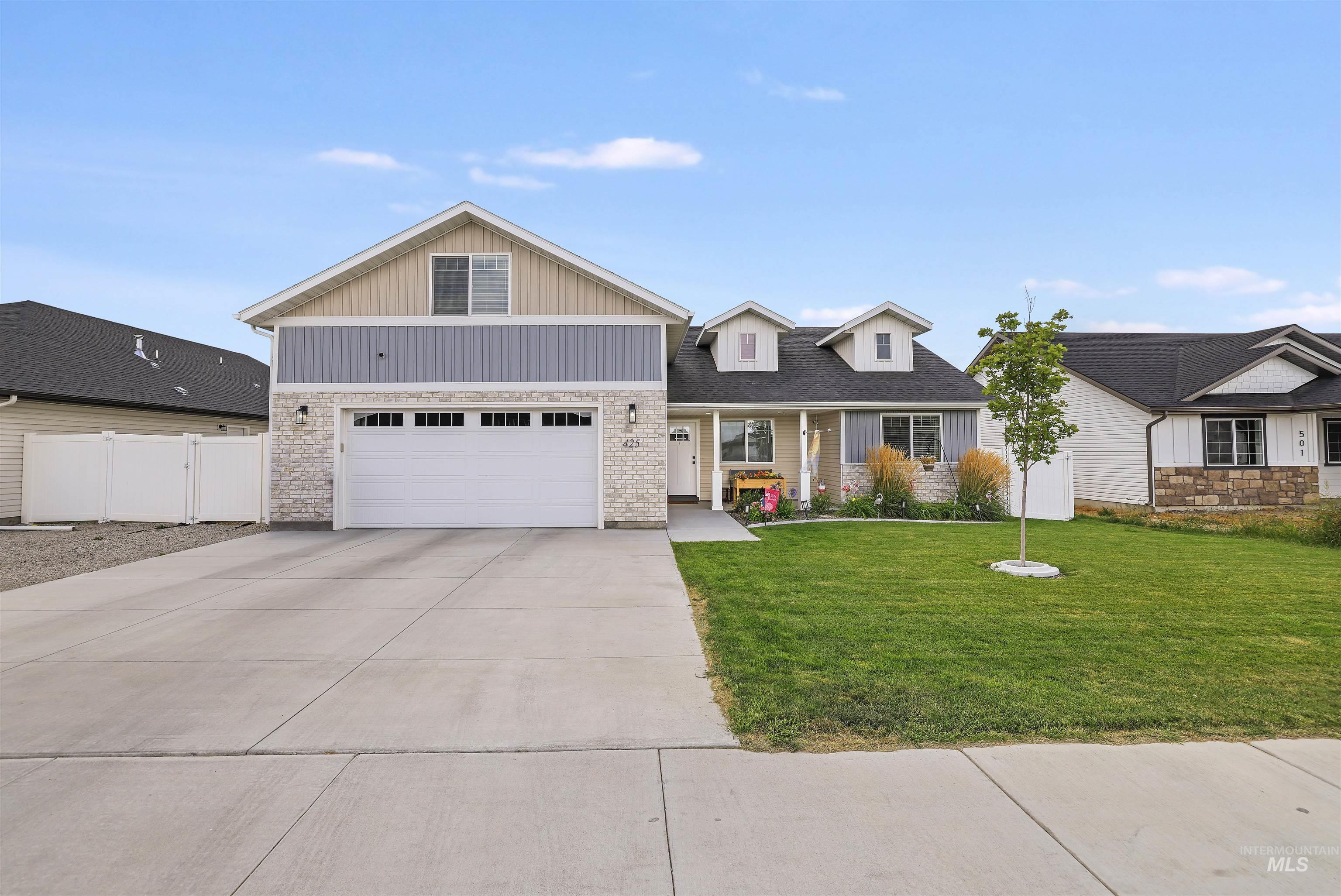 425 Lyndon St. N., Jerome, Idaho 83338, 4 Bedrooms, 3 Bathrooms, Residential For Sale, Price $469,900,MLS 98999739
