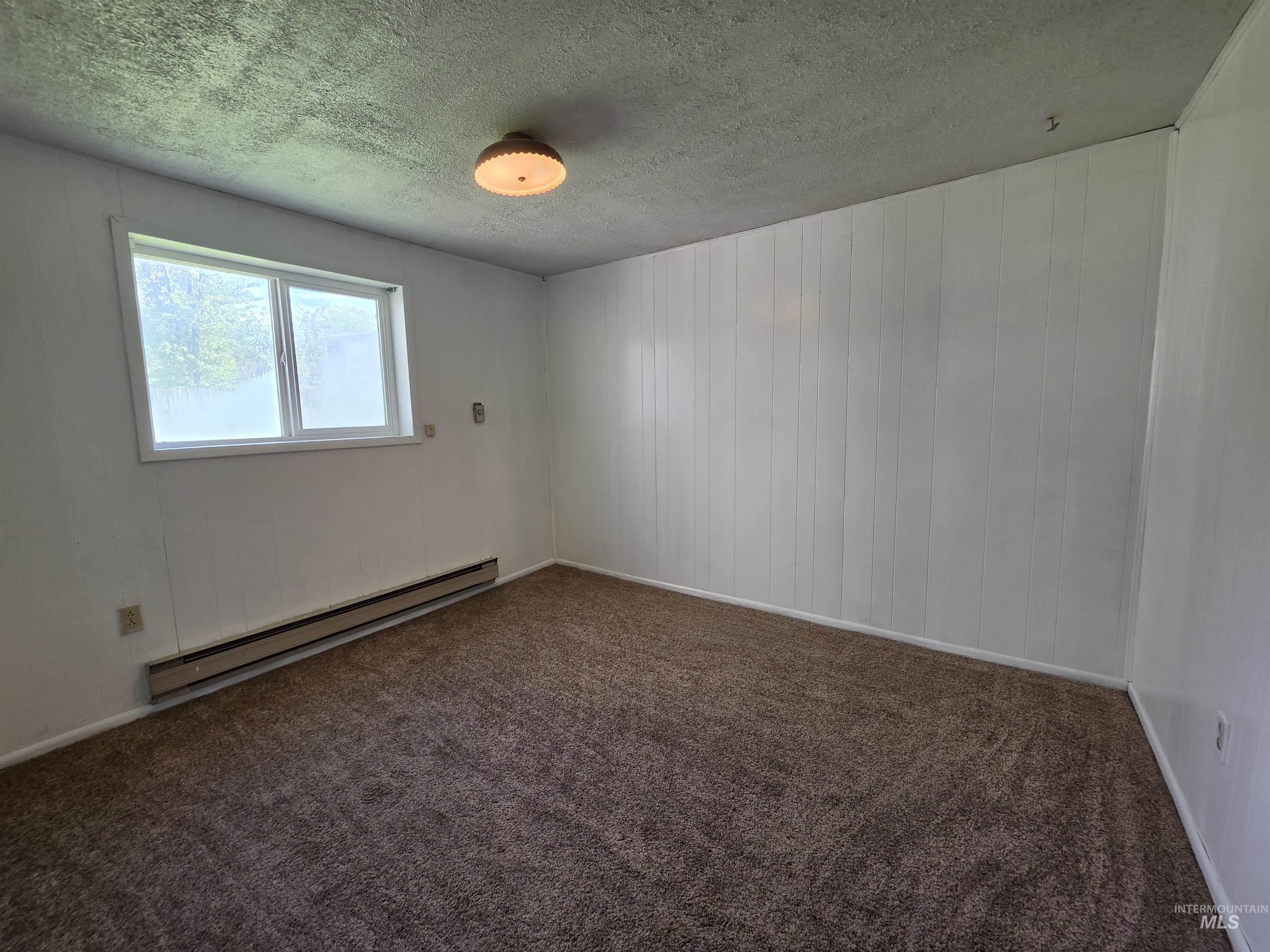 527 Boyd Street, Chubbuck, Idaho 83202, 4 Bedrooms, 2 Bathrooms, Residential For Sale, Price $345,000,MLS 98999740
