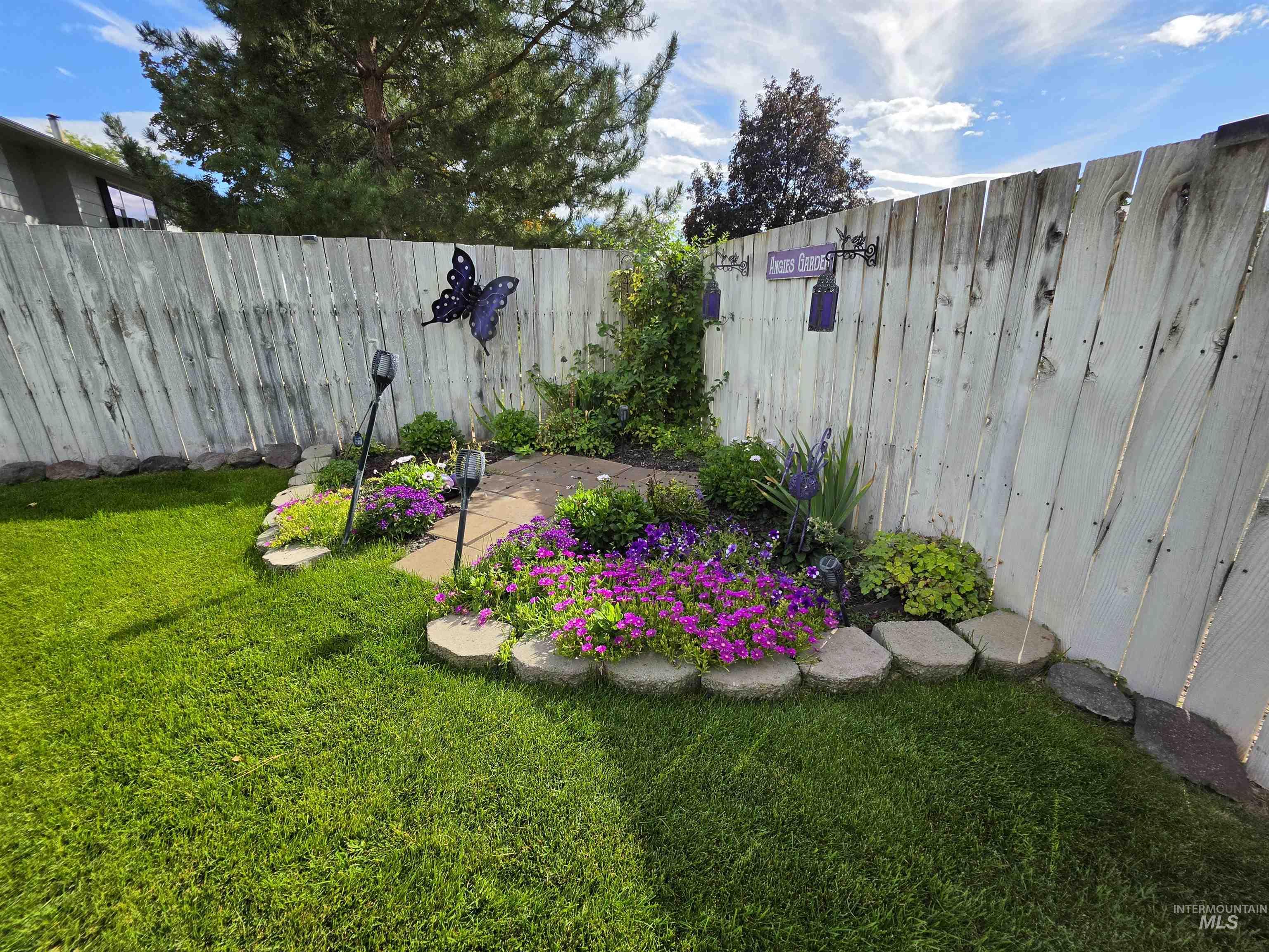 527 Boyd Street, Chubbuck, Idaho 83202, 4 Bedrooms, 2 Bathrooms, Residential For Sale, Price $345,000,MLS 98999740