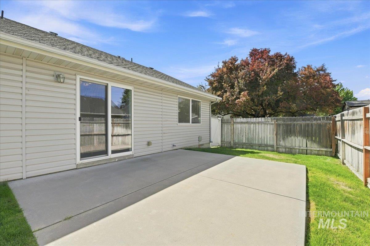 1212 W Eagle Ave, Nampa, Idaho 83651, 4 Bedrooms, 2 Bathrooms, Residential For Sale, Price $358,900,MLS 98999742