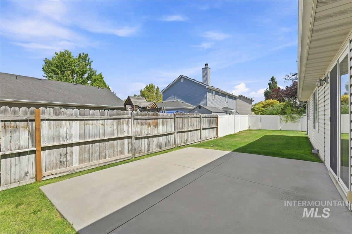 1212 W Eagle Ave, Nampa, Idaho 83651, 4 Bedrooms, 2 Bathrooms, Residential For Sale, Price $358,900,MLS 98999742