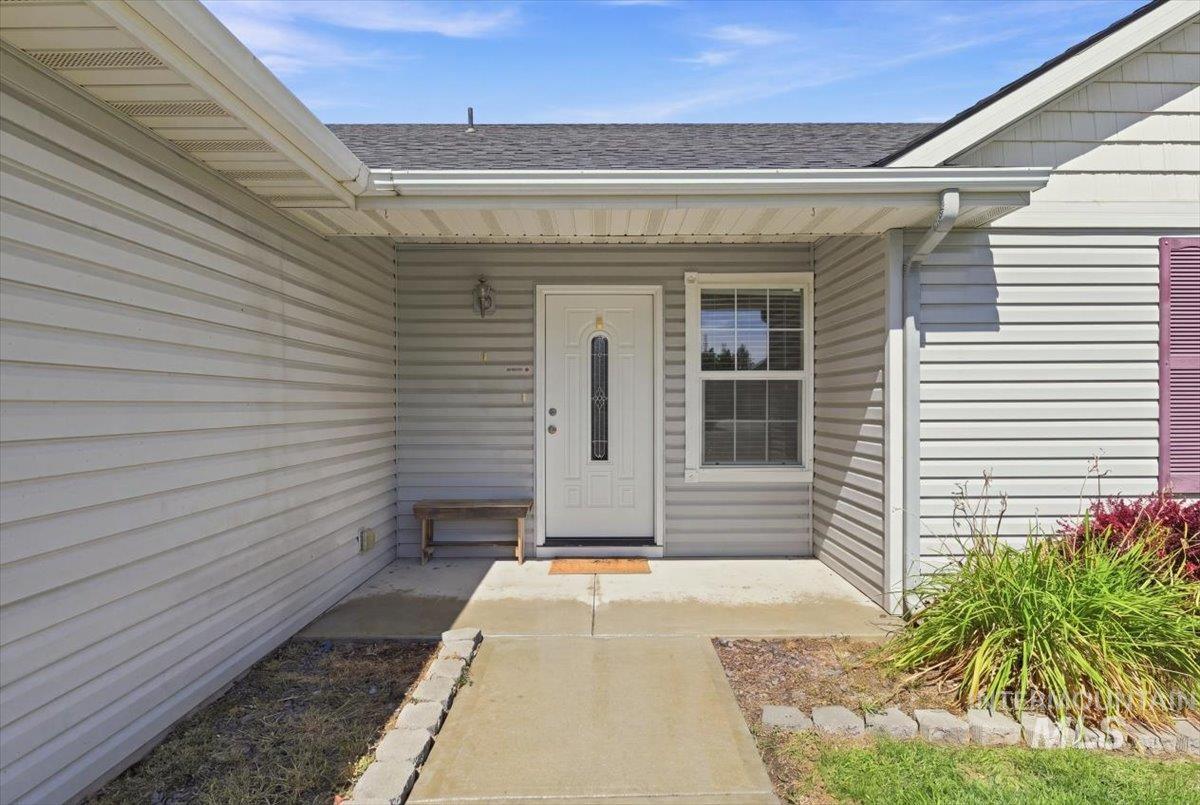 1212 W Eagle Ave, Nampa, Idaho 83651, 4 Bedrooms, 2 Bathrooms, Residential For Sale, Price $358,900,MLS 98999742