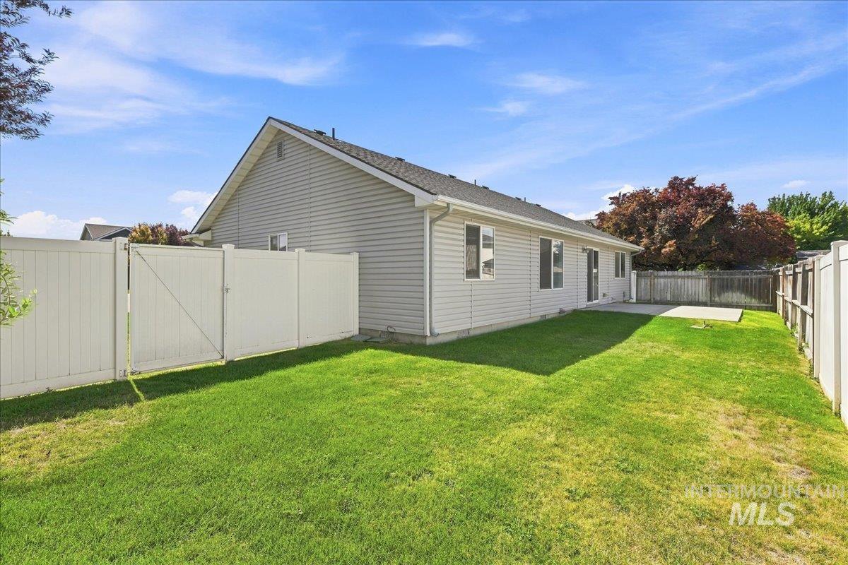 1212 W Eagle Ave, Nampa, Idaho 83651, 4 Bedrooms, 2 Bathrooms, Residential For Sale, Price $358,900,MLS 98999742