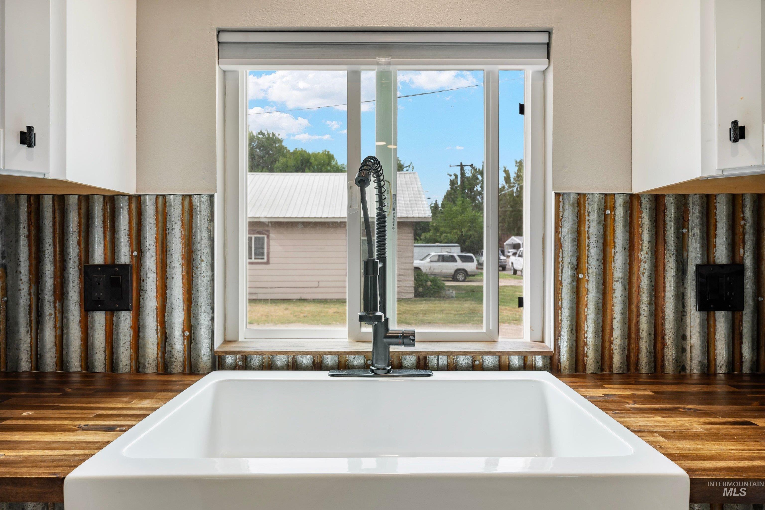 160 7th Ave. N., Payette, Idaho 83661, 3 Bedrooms, 1.5 Bathrooms, Residential For Sale, Price $289,900,MLS 98999745