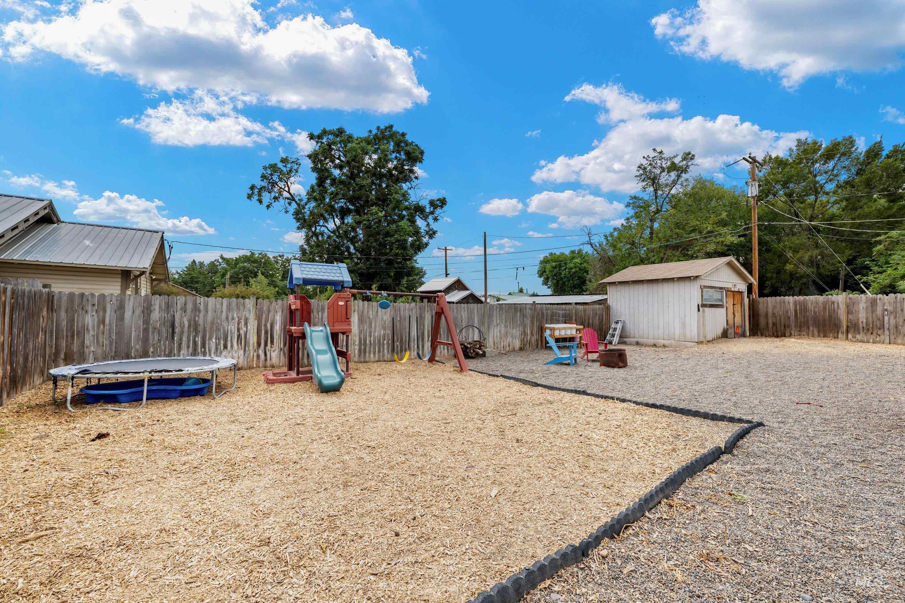 160 7th Ave. N., Payette, Idaho 83661, 3 Bedrooms, 1.5 Bathrooms, Residential For Sale, Price $289,900,MLS 98999745