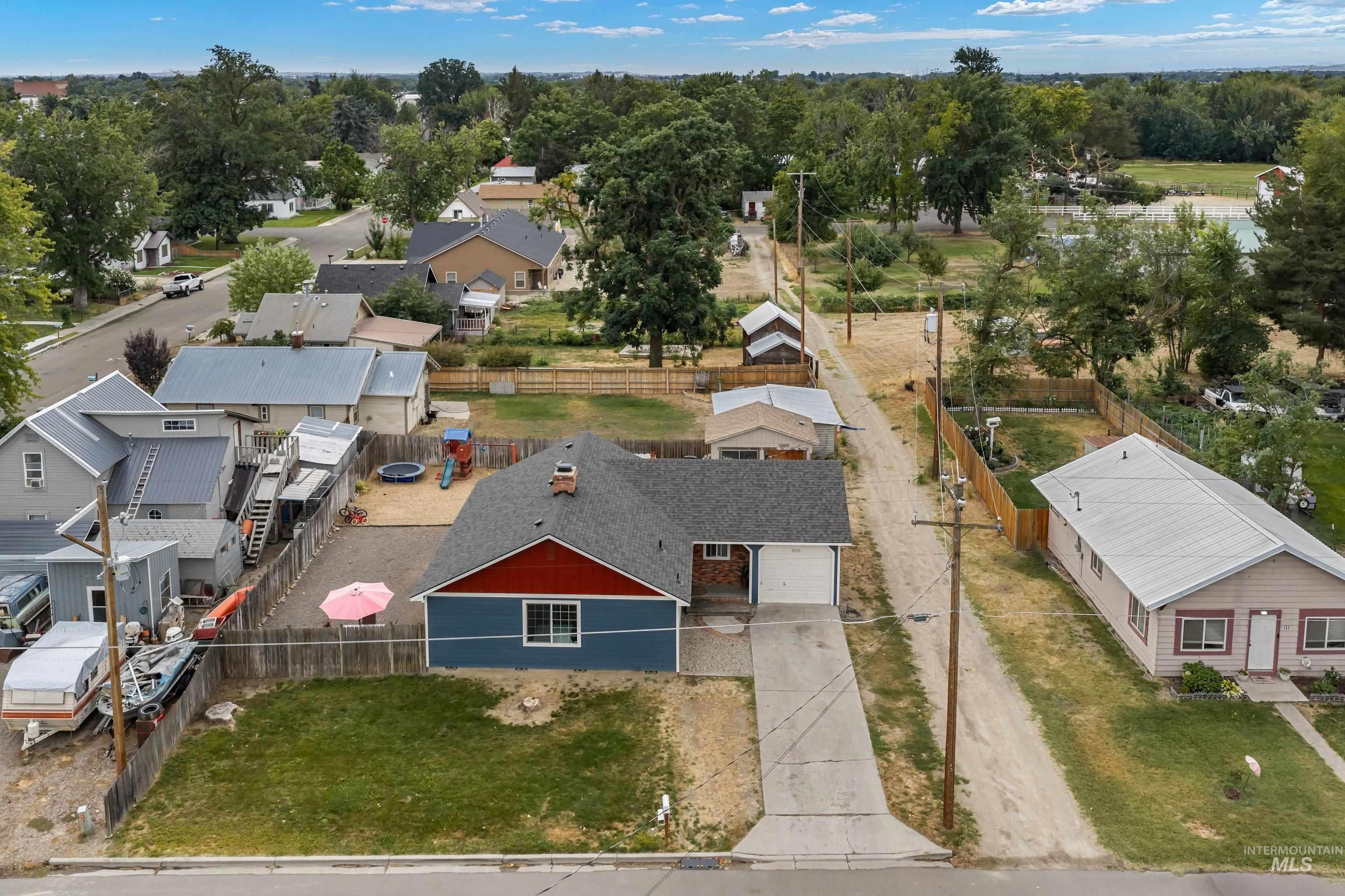 160 7th Ave. N., Payette, Idaho 83661, 3 Bedrooms, 1.5 Bathrooms, Residential For Sale, Price $289,900,MLS 98999745
