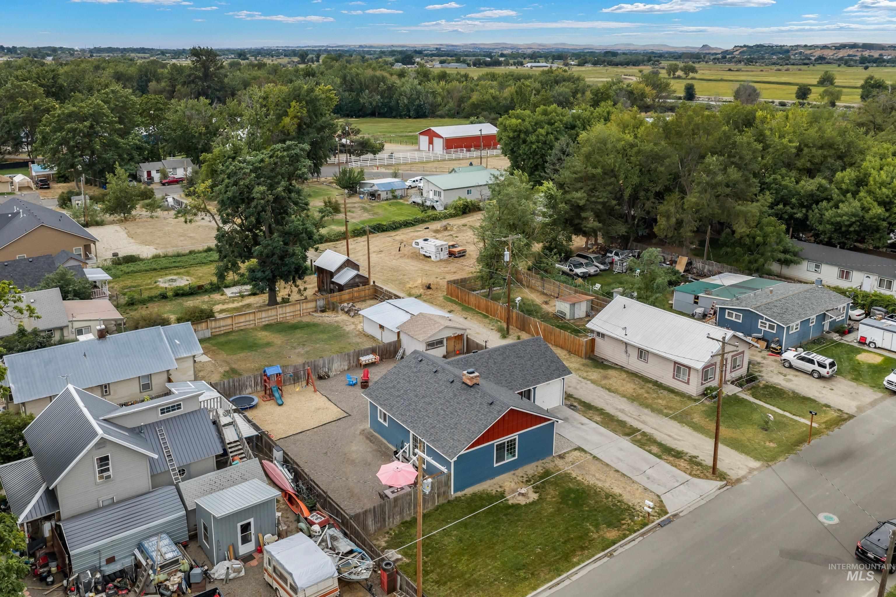 160 7th Ave. N., Payette, Idaho 83661, 3 Bedrooms, 1.5 Bathrooms, Residential For Sale, Price $289,900,MLS 98999745