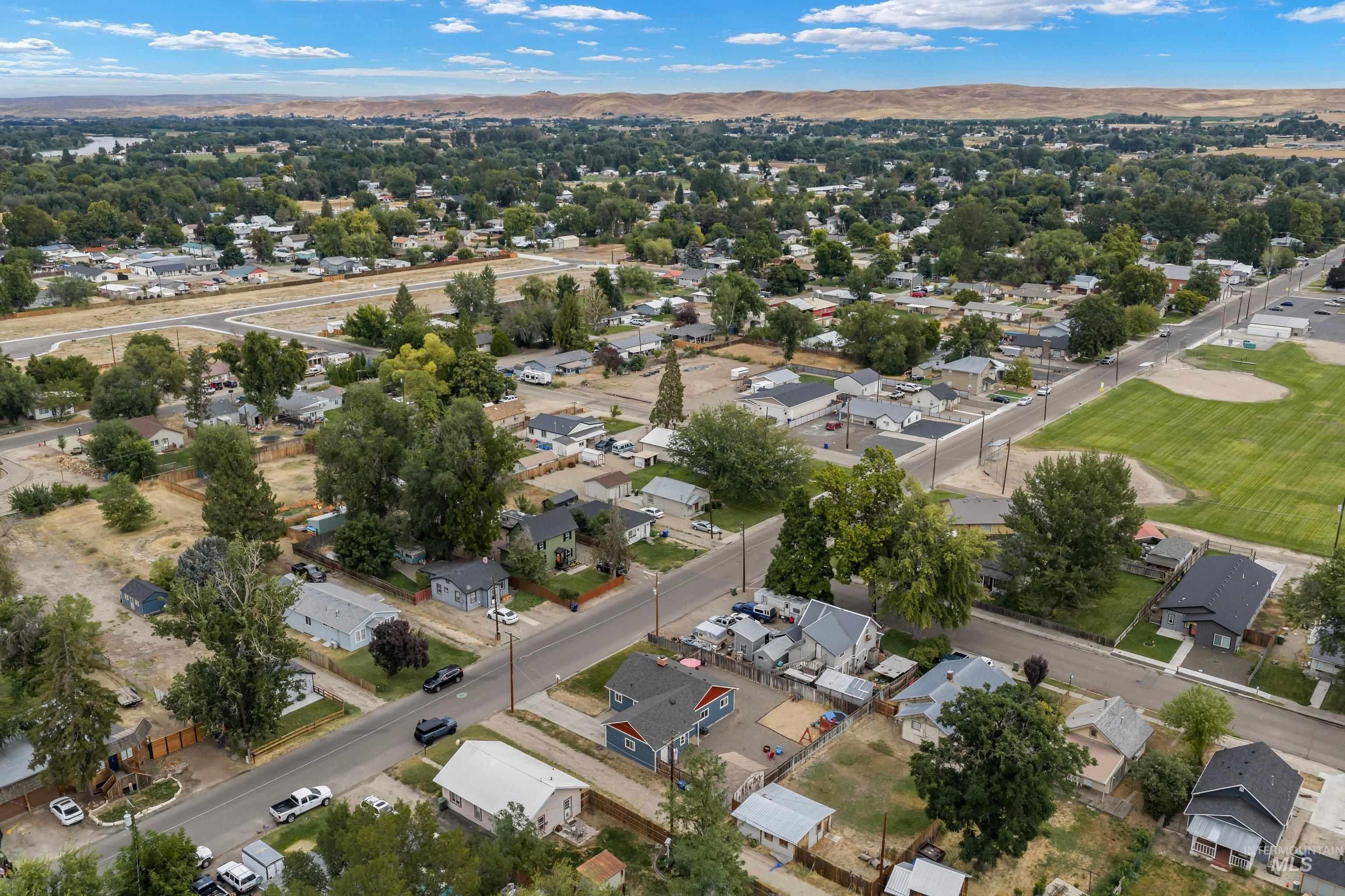 160 7th Ave. N., Payette, Idaho 83661, 3 Bedrooms, 1.5 Bathrooms, Residential For Sale, Price $289,900,MLS 98999745