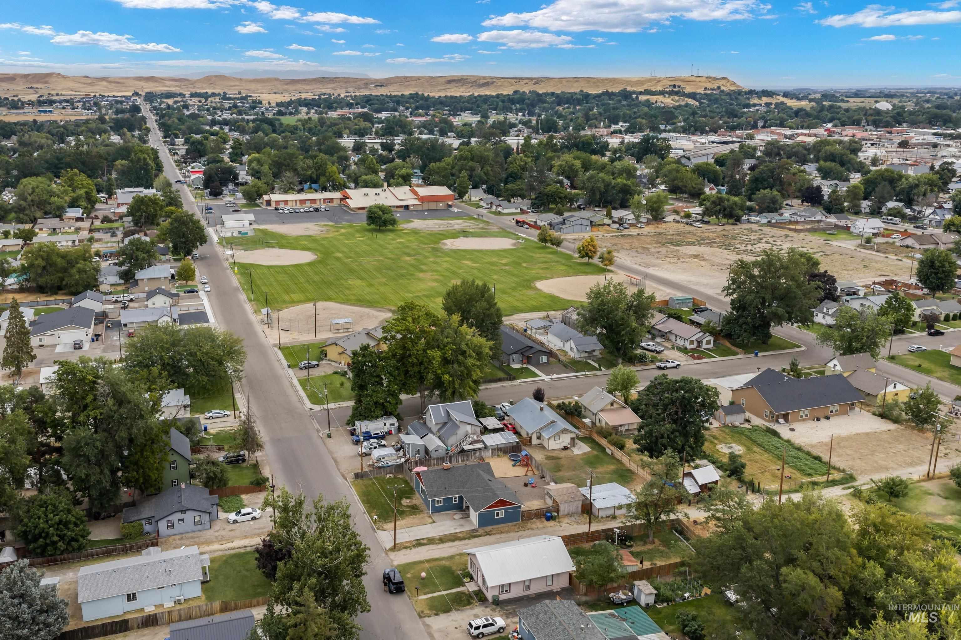160 7th Ave. N., Payette, Idaho 83661, 3 Bedrooms, 1.5 Bathrooms, Residential For Sale, Price $289,900,MLS 98999745