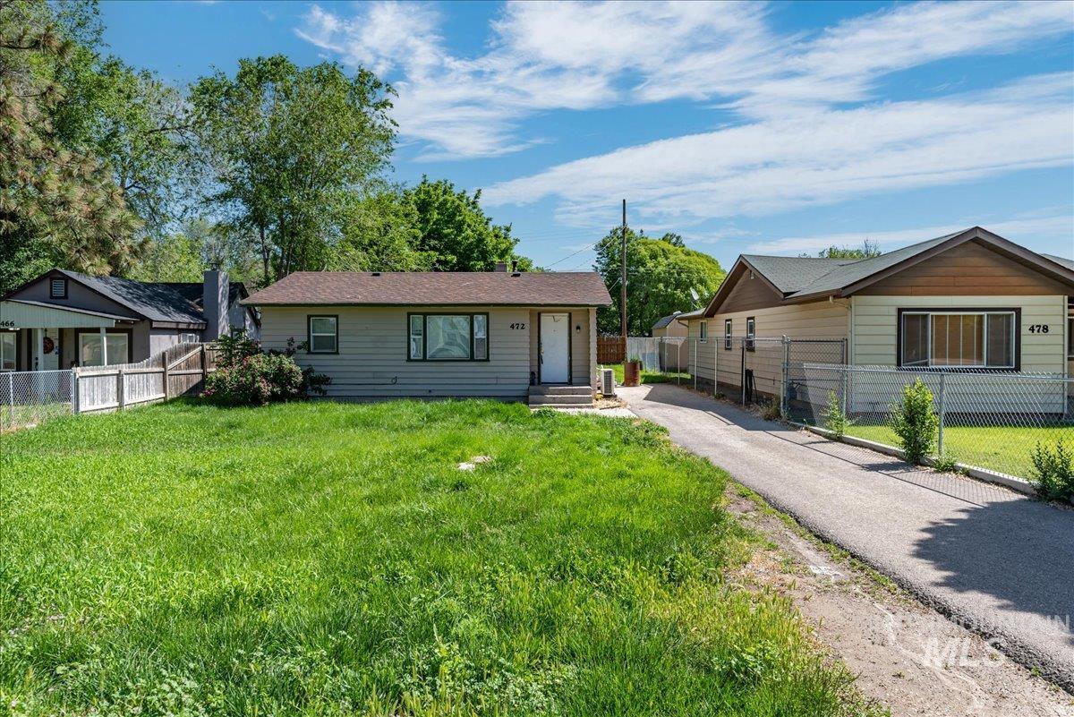 472 1st St N, Nampa, Idaho 83687, 2 Bedrooms, 1 Bathroom, Residential For Sale, Price $199,900, 98999749