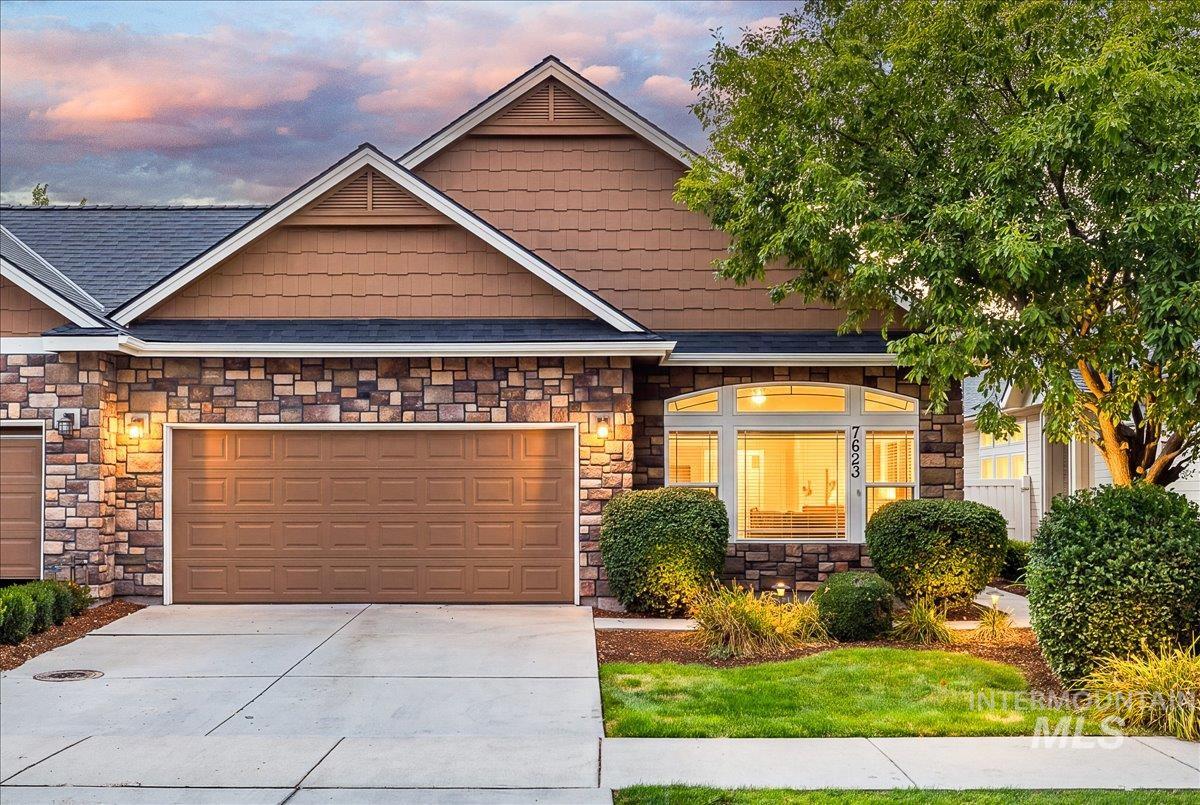 7623 N Sunglow Ave, Boise, Idaho 83714, 3 Bedrooms, 2 Bathrooms, Residential For Sale, Price $499,900,MLS 98999750