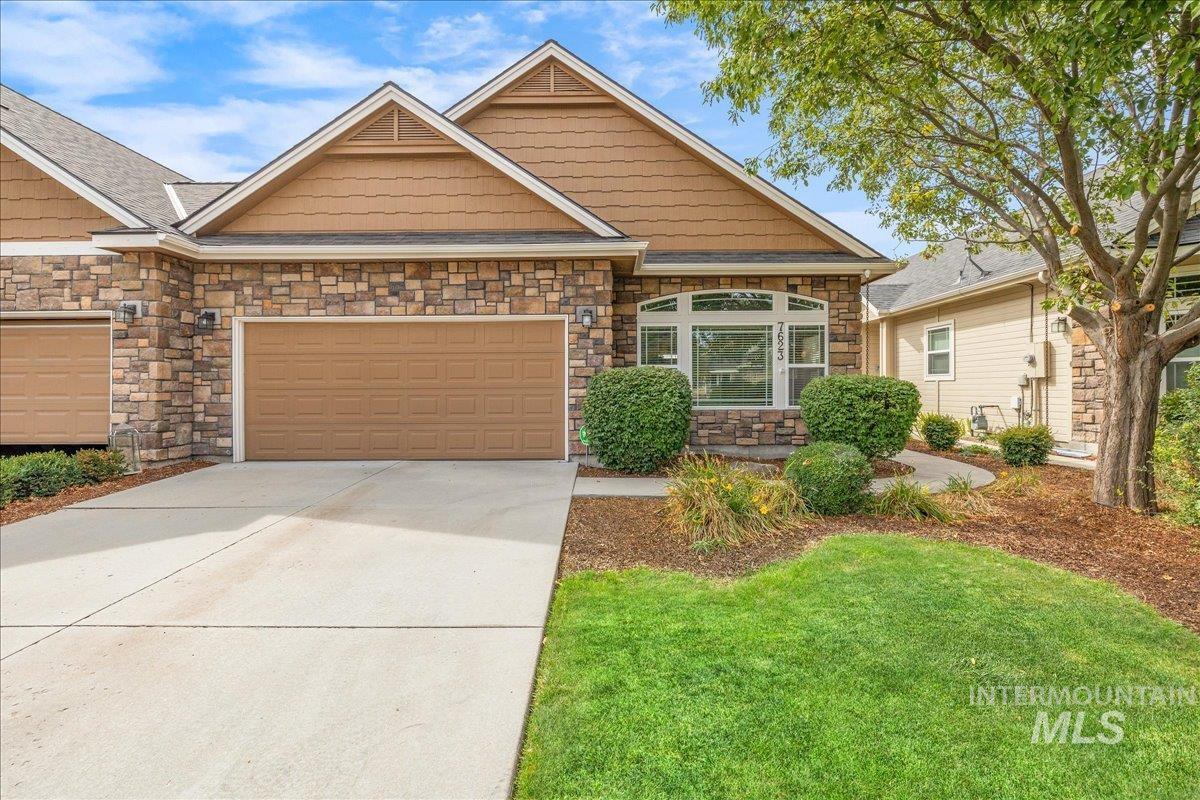 7623 N Sunglow Ave, Boise, Idaho 83714, 3 Bedrooms, 2 Bathrooms, Residential For Sale, Price $499,900,MLS 98999750