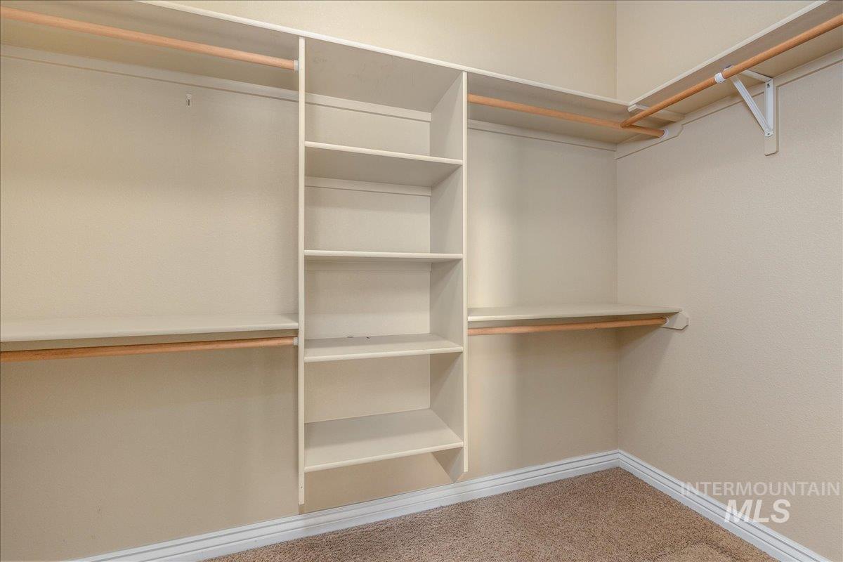 7623 N Sunglow Ave, Boise, Idaho 83714, 3 Bedrooms, 2 Bathrooms, Residential For Sale, Price $499,900,MLS 98999750